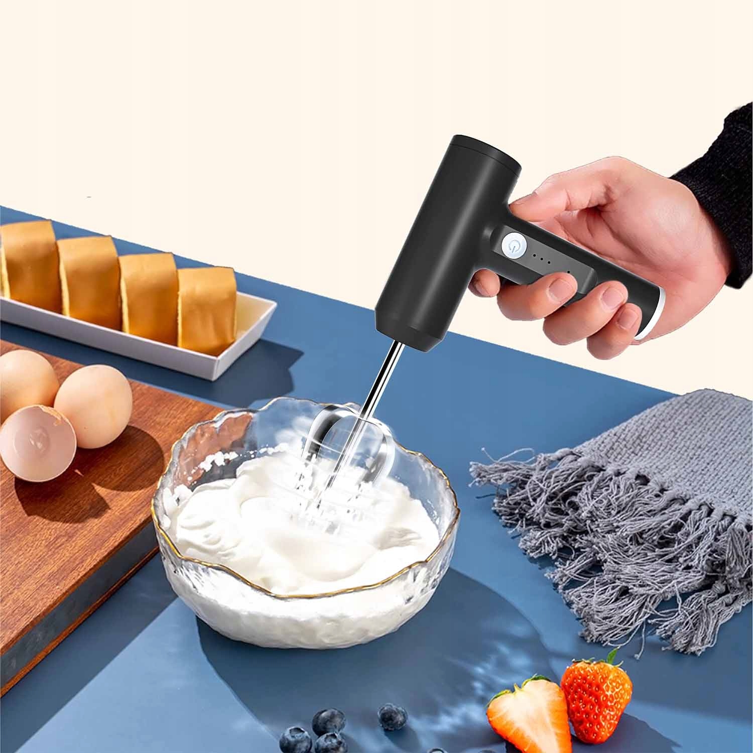 MIKSER RĘCZNY ELEKTRYCZNY BEZPRZEWODOWY PRZENOŚNY 3 POZIOMY PRĘDKOŚCI USB Kod producenta 90016HG1161BK