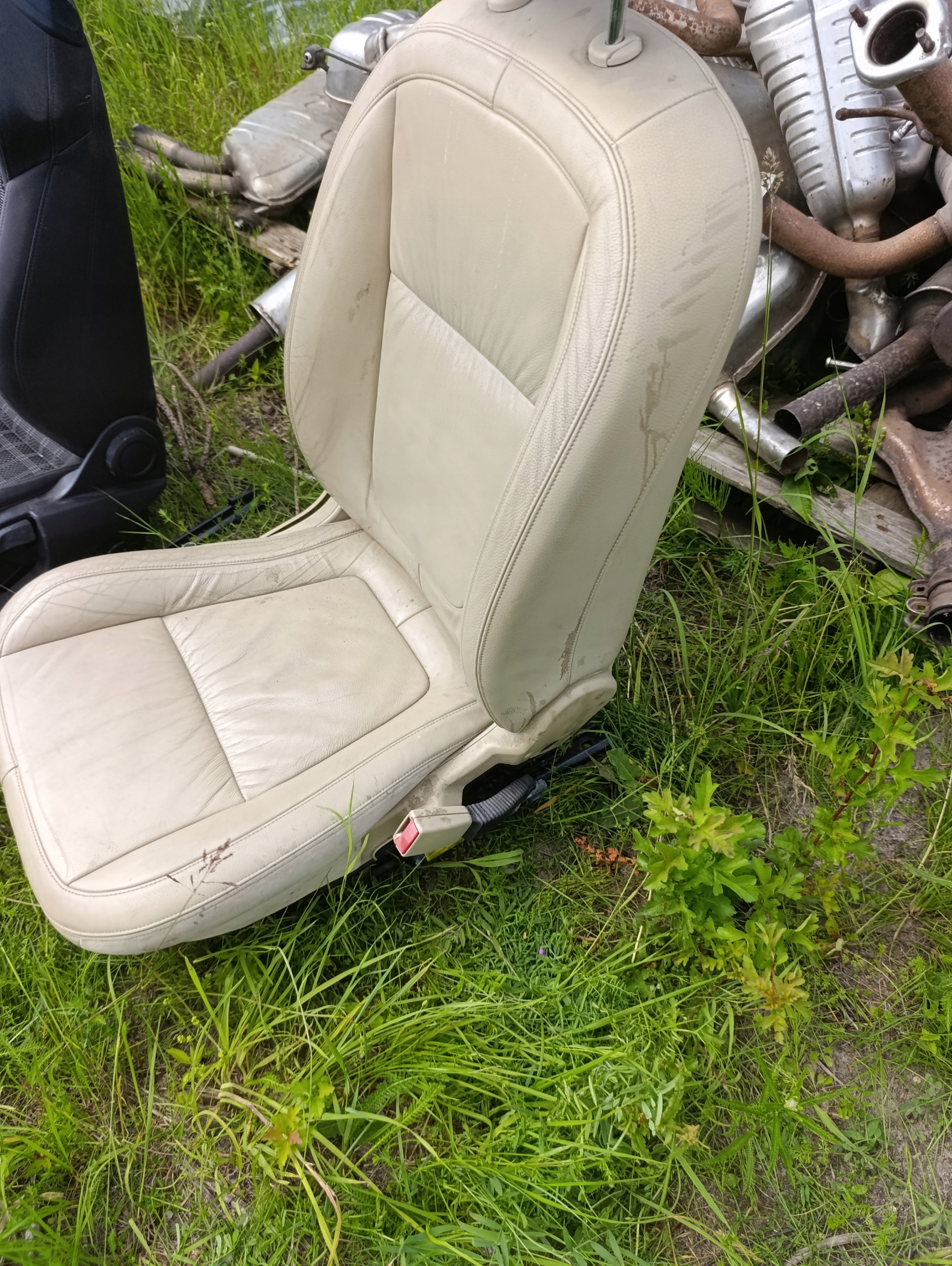 seat front left front JAGUAR XF X250 jasna leather