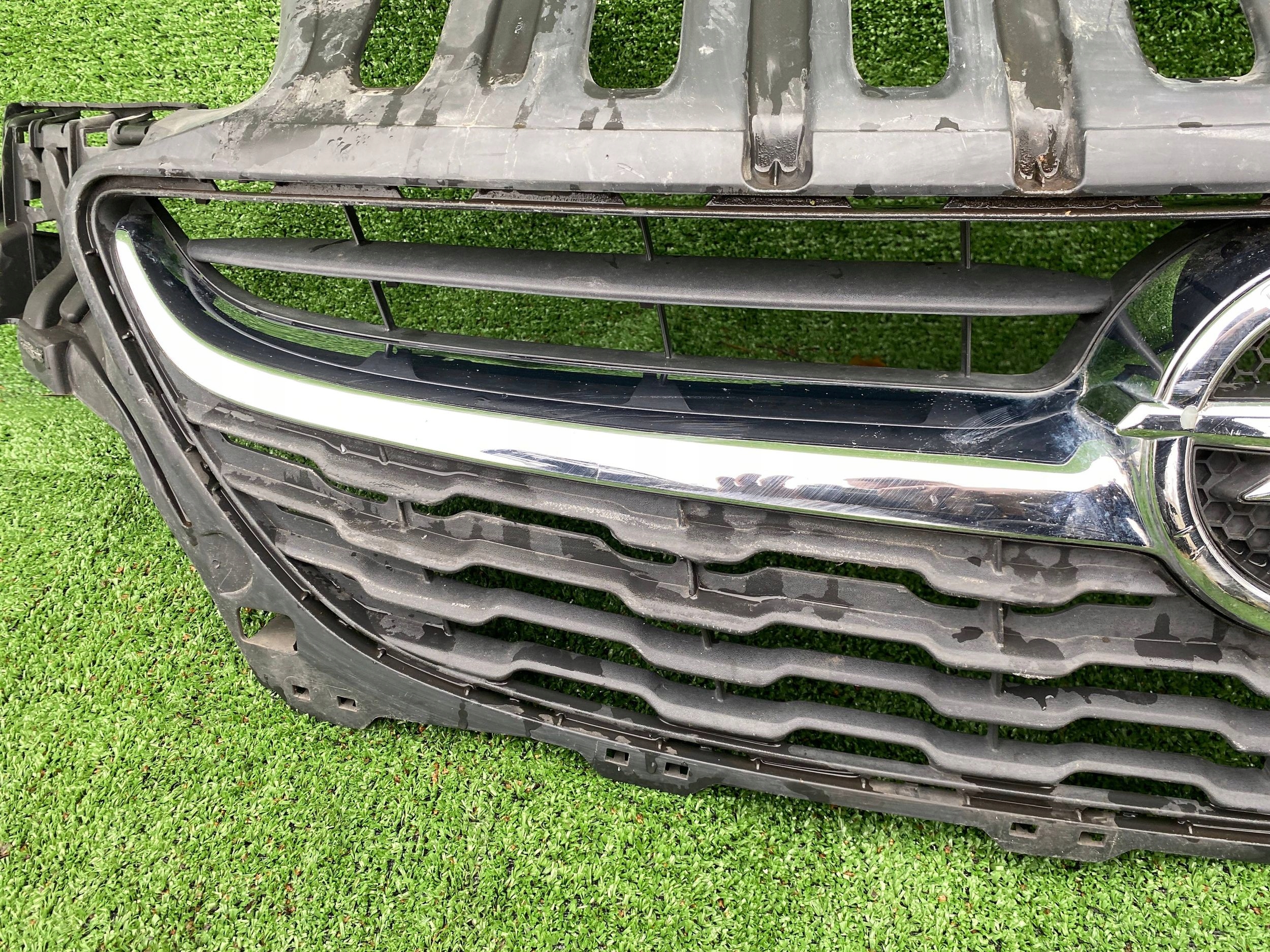 Opel Corsa Kühlergrill FRONTGRILL Kühlergitter 39003576 - Thumbnail 7