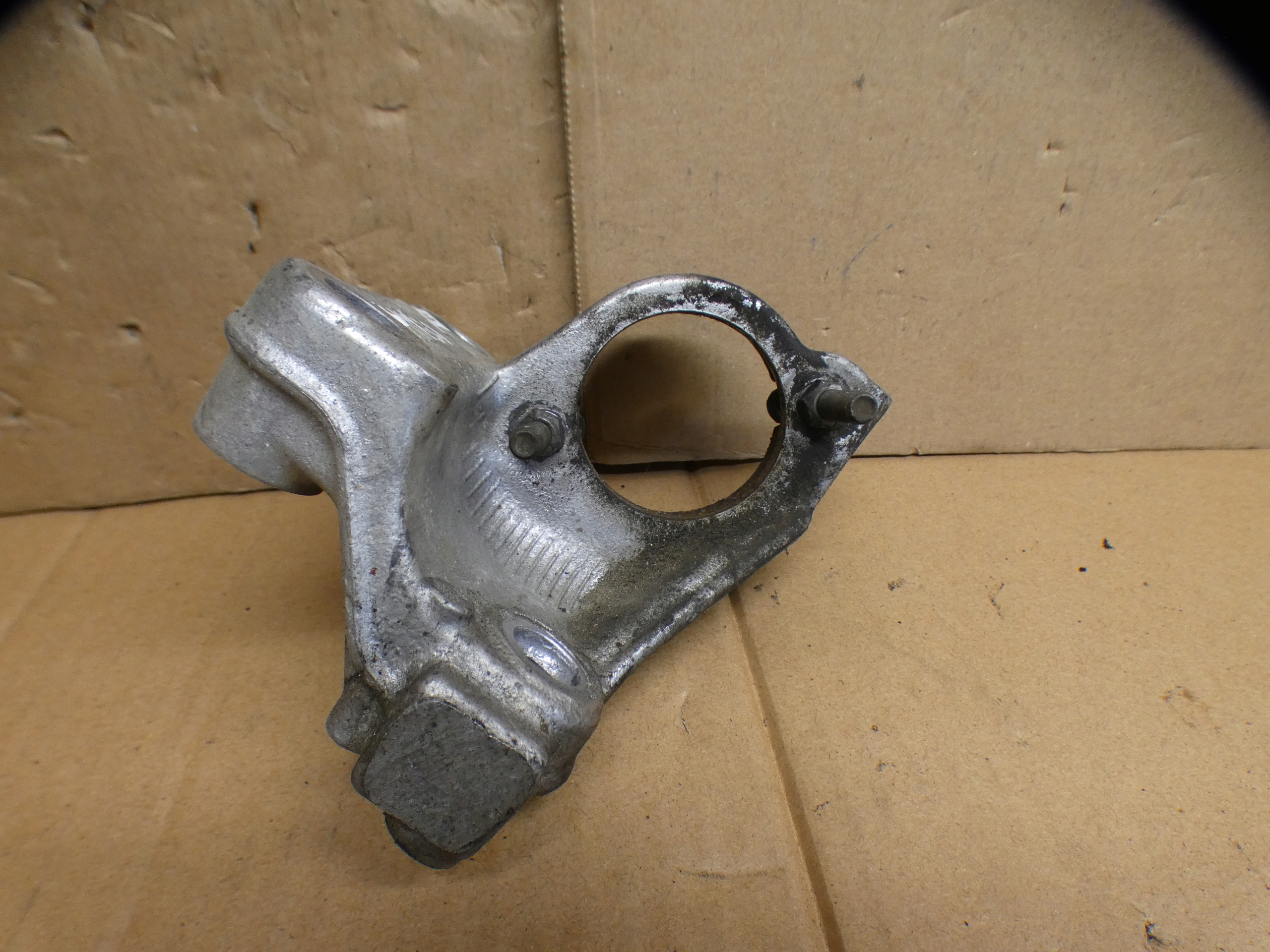 Support Demi axe CITROEN C4 II 9680276880