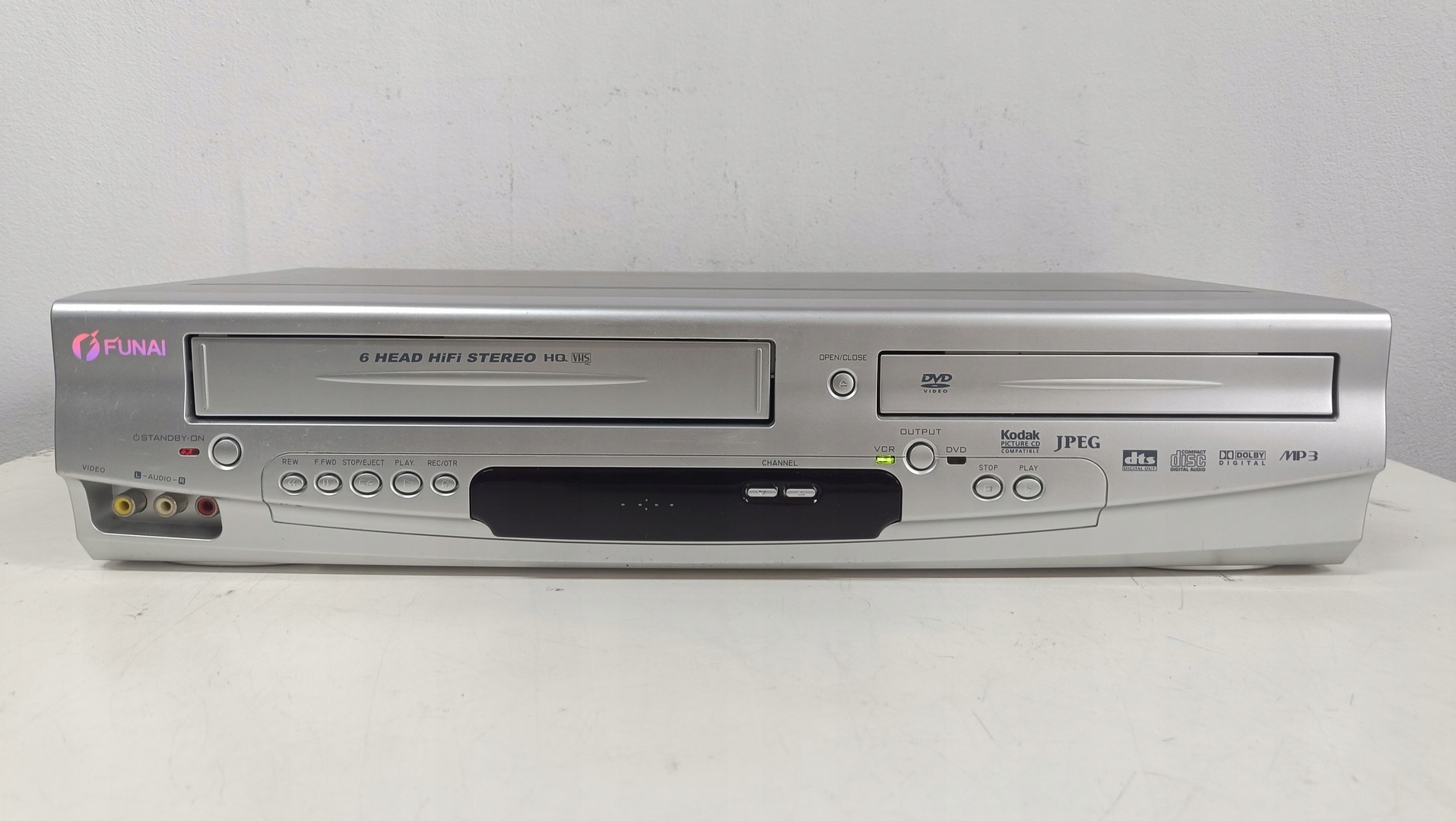 Magnetowid VHS Funai DPVR-6630