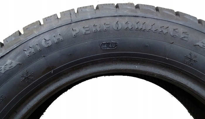 4x OPONY ZIMOWE NOWE 175/65R15 KIERUNKOWE OSTRE Indeks prędkości T do 190 km/h