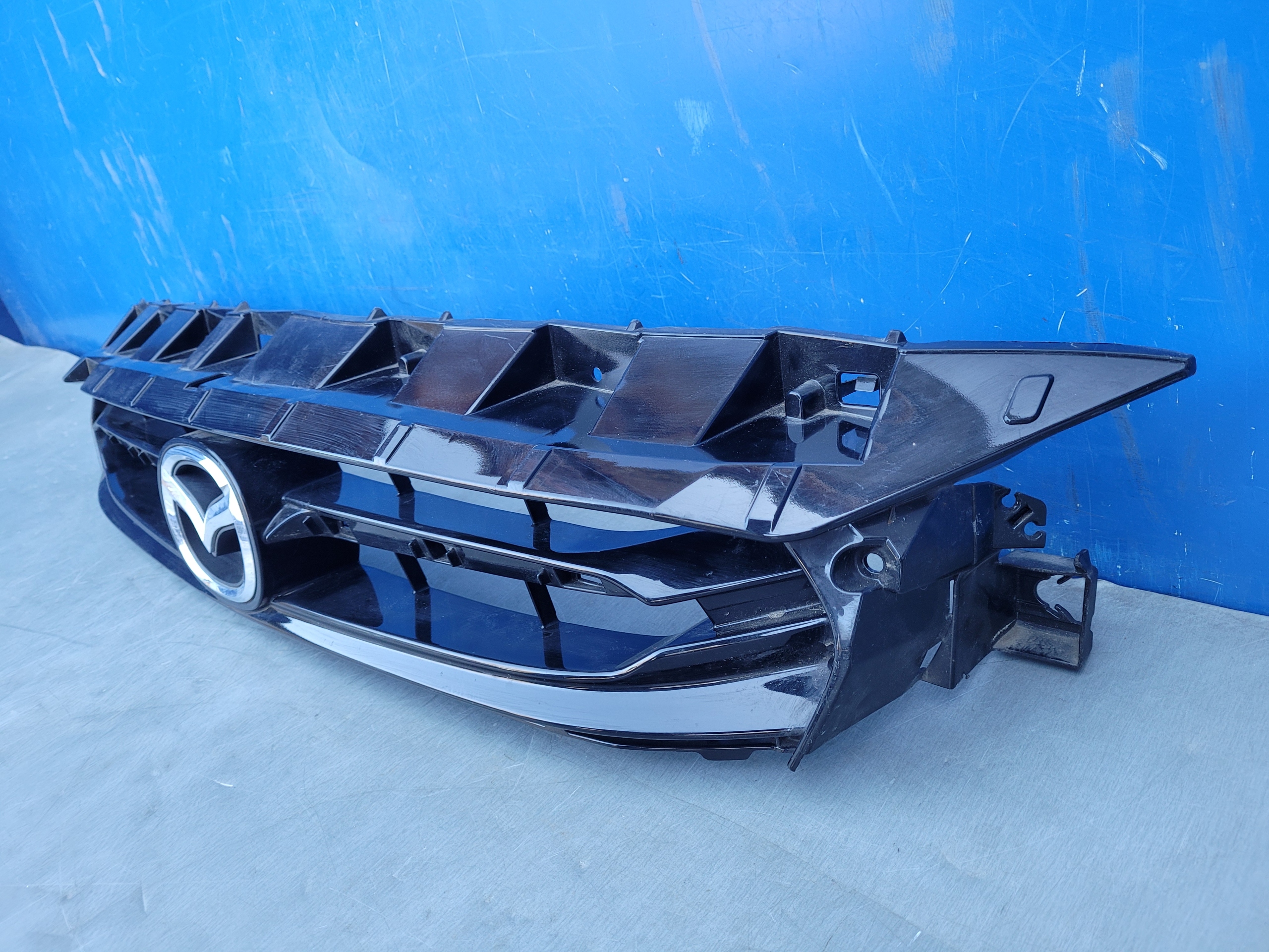 Mazda 2 DE Kühlergrill FRONTGRILL Kühlergitter D09J50712 - Thumbnail 3