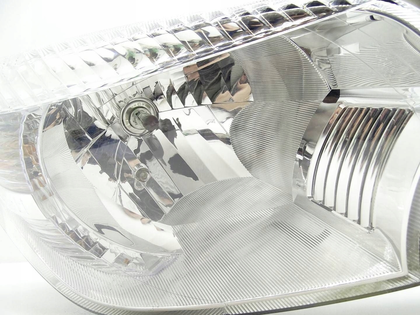 REFLEKTOR light right front right front SKODA YETI and LIFT 5L2941018A