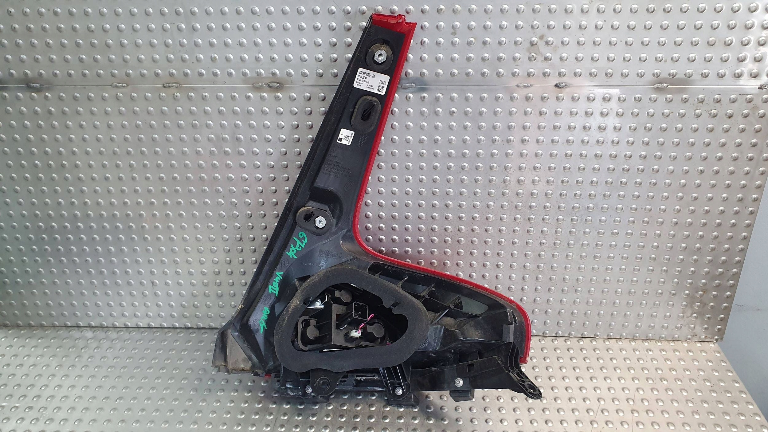 light rear part left VOLVO V40 II 31395844 12