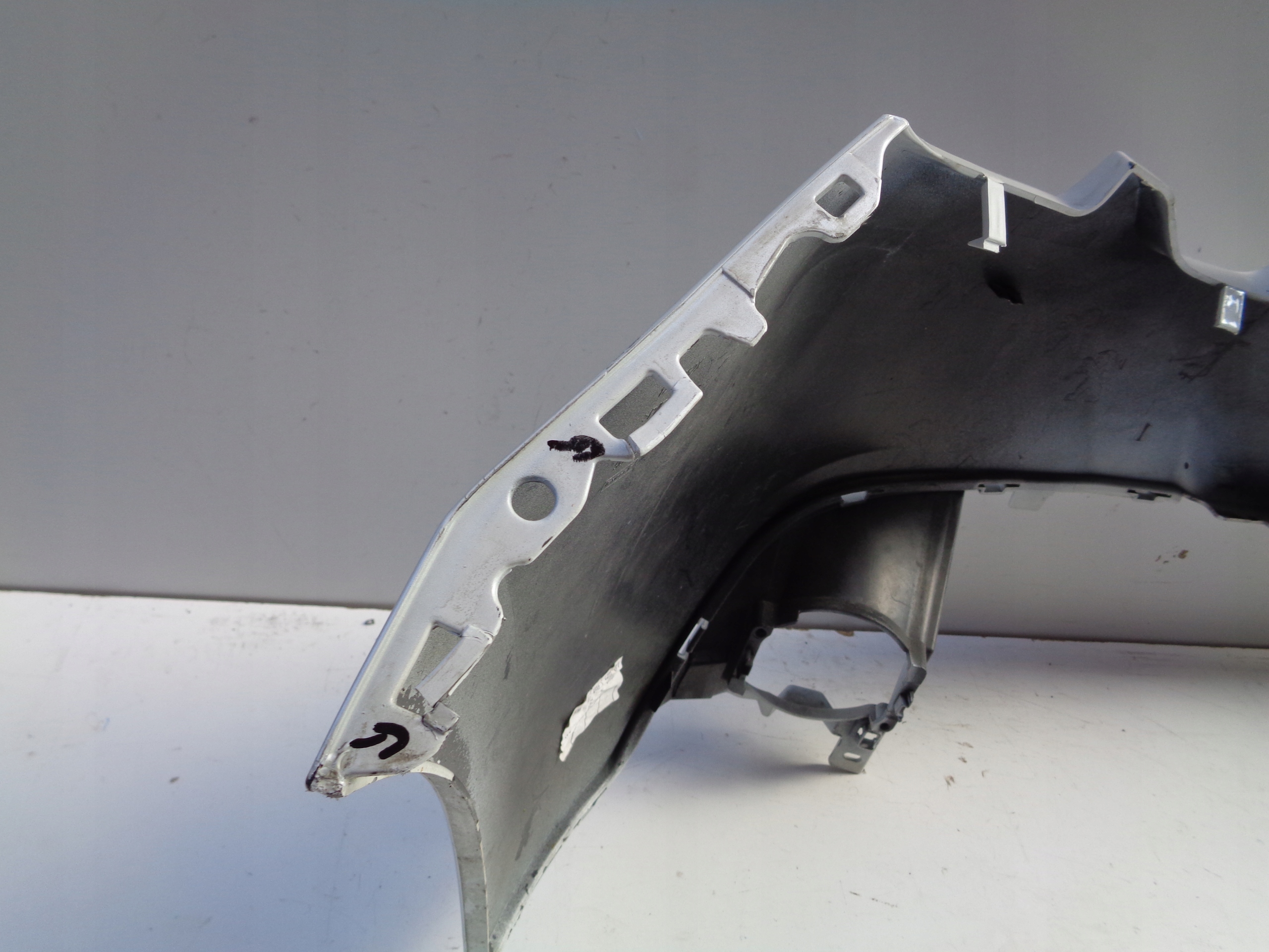 Frontstoßstange PEUGEOT 2008 13-16 NR 47723