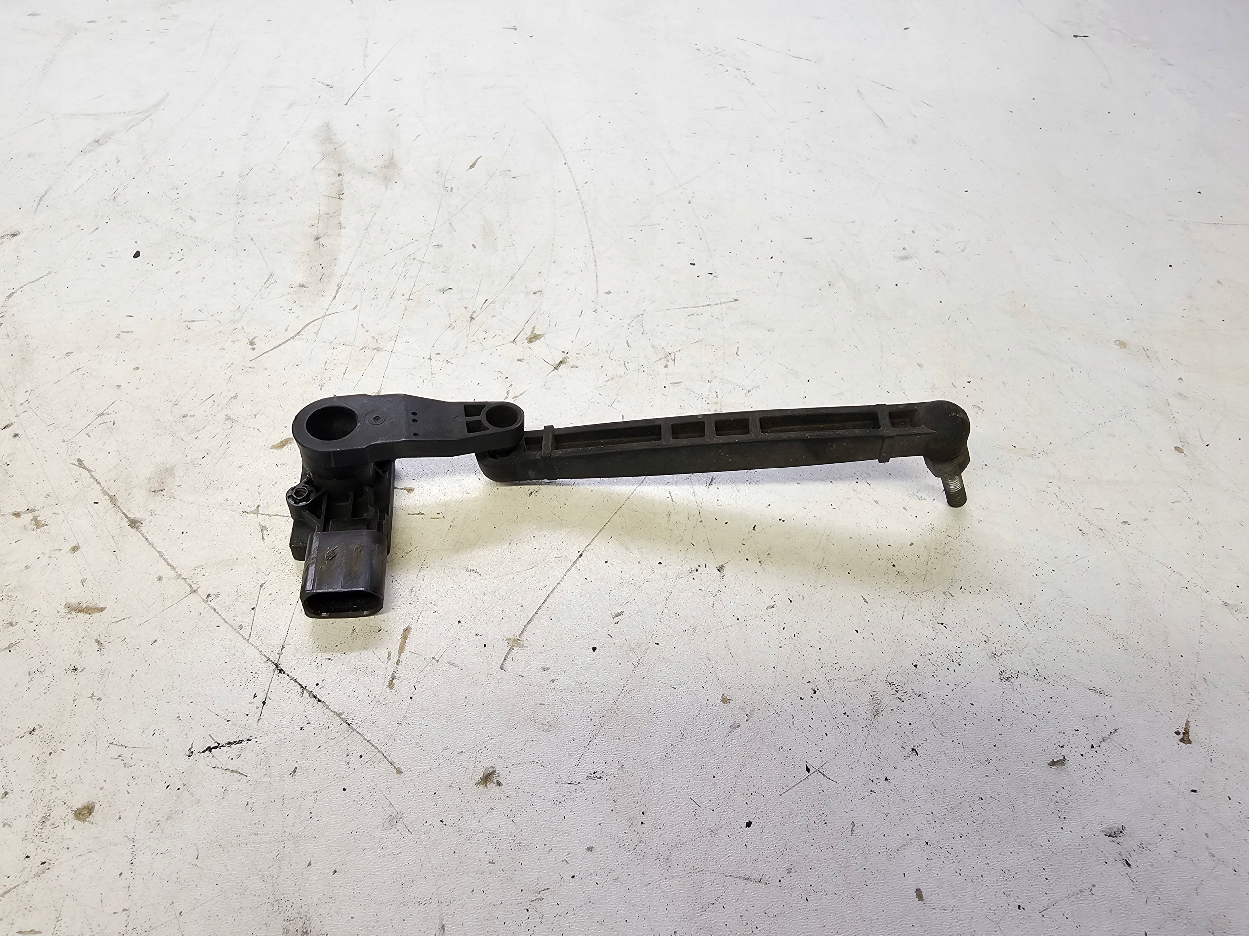 SENSOR POZIOMOWANIA LEUCHTEN AUDI A6 C8 4K0907504
