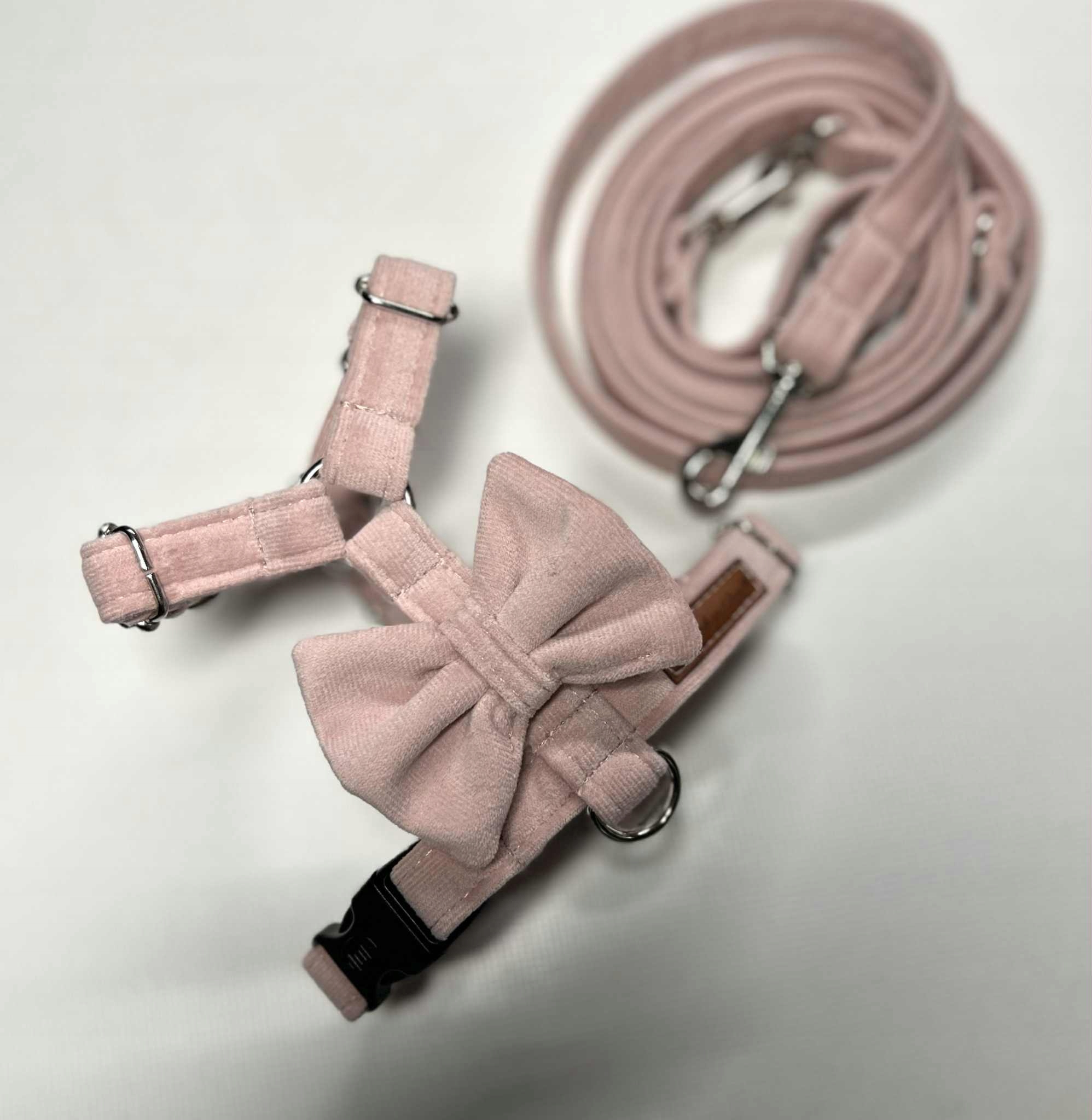 Postroje, vycházkové sady pro psy, postroje quard guardy