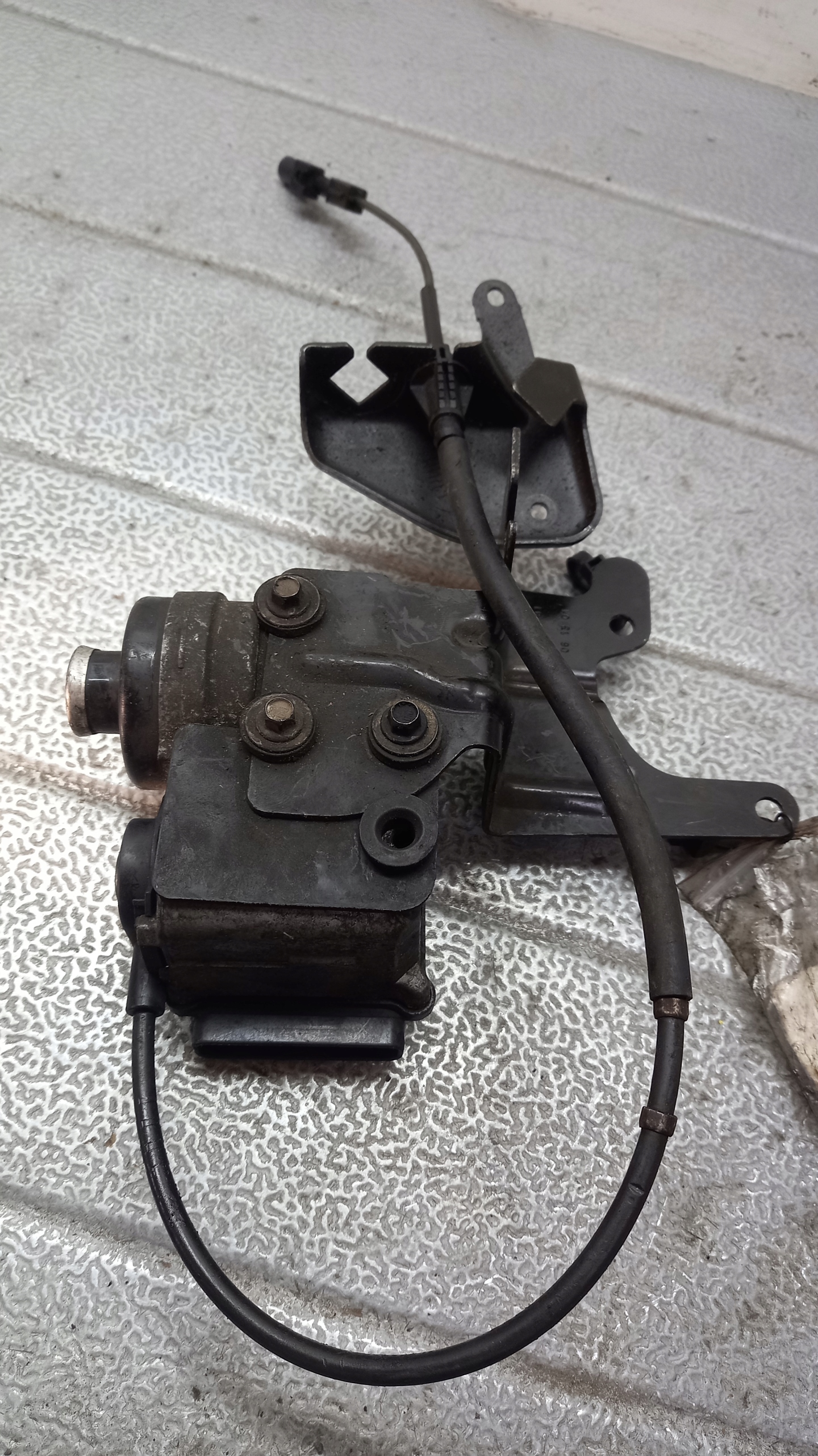 TEMPOMAT MAZDA TRIBUTE YL8F-9C734-EE