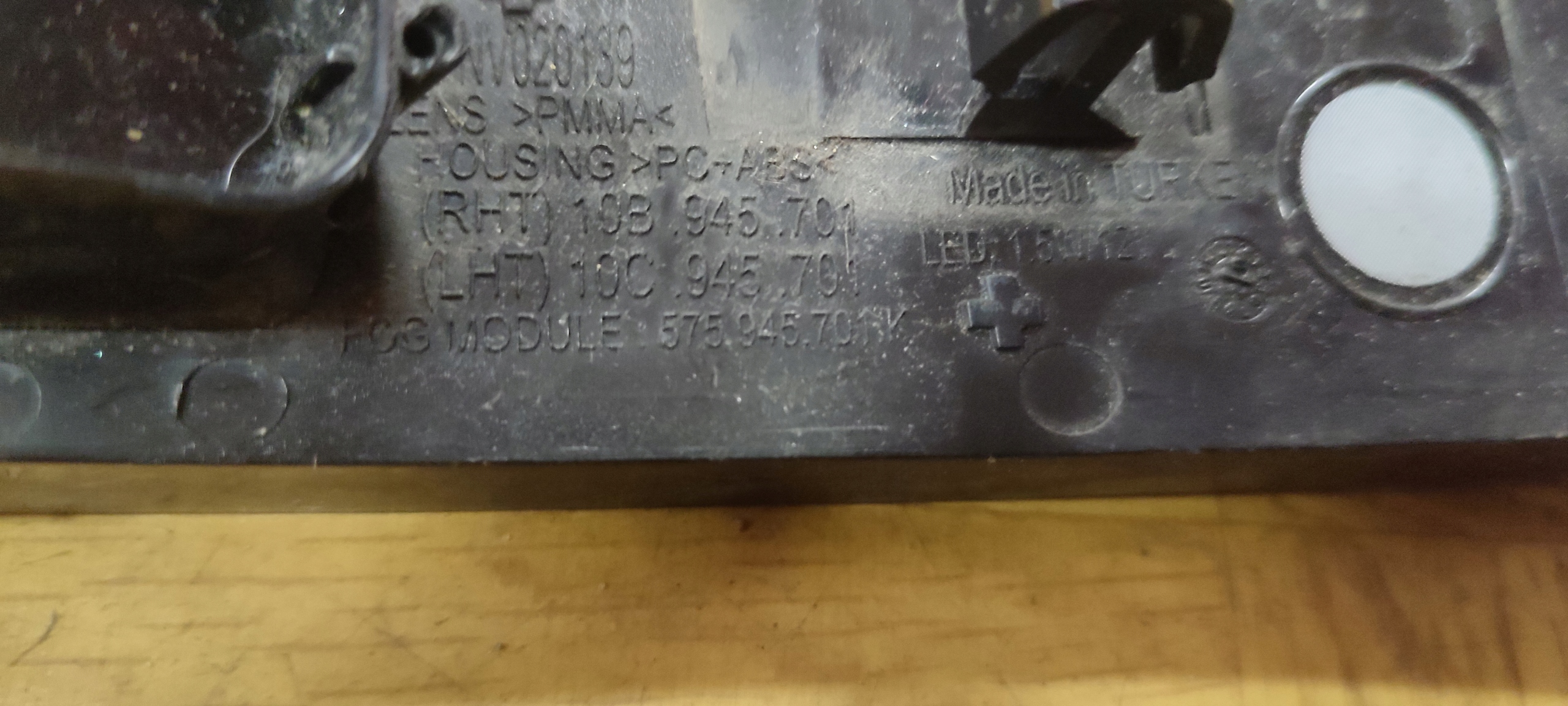 Odblask der Stoßstange hinten links VOLKSWAGEN ID.3 E11 Pro 10C945701