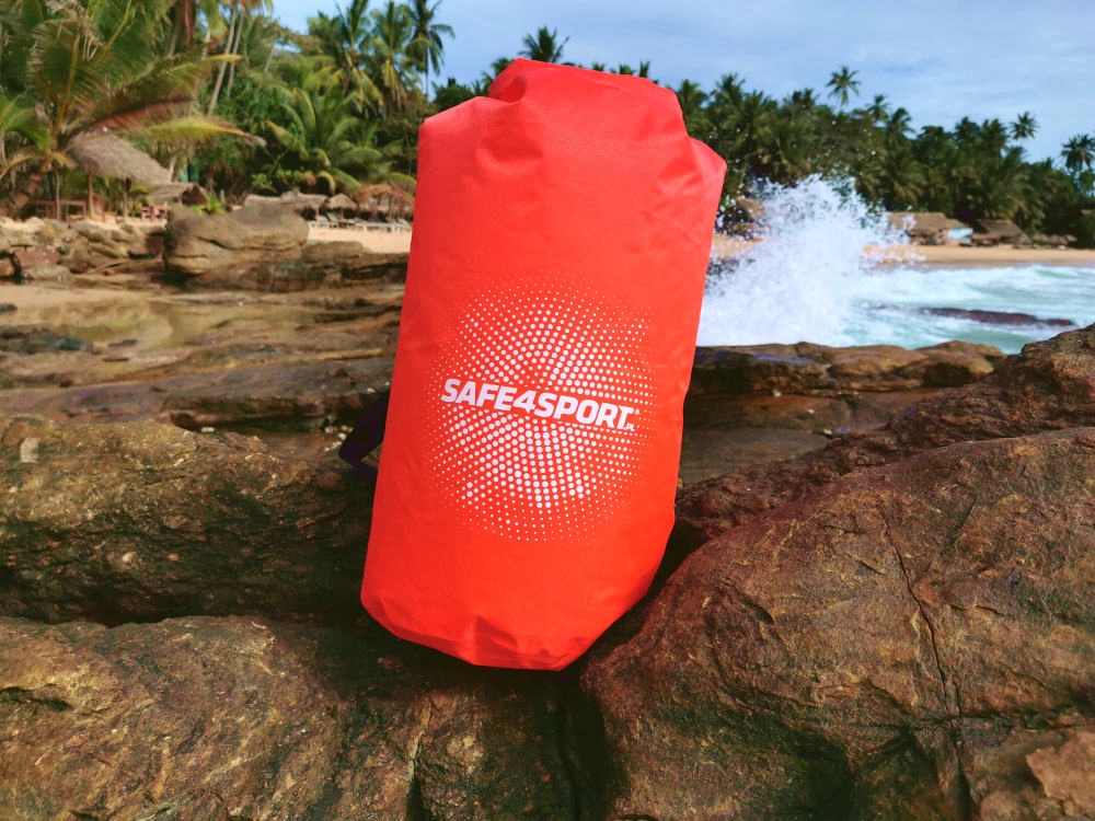 TORBA KAJAKOWA WOREK WODOSZCZELNY DUŻY 20L Zapięcie rolowane zapięcie z klamrą