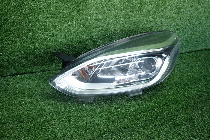 FORD FIESTA MK8 VIII LED 17- reflektor left light left