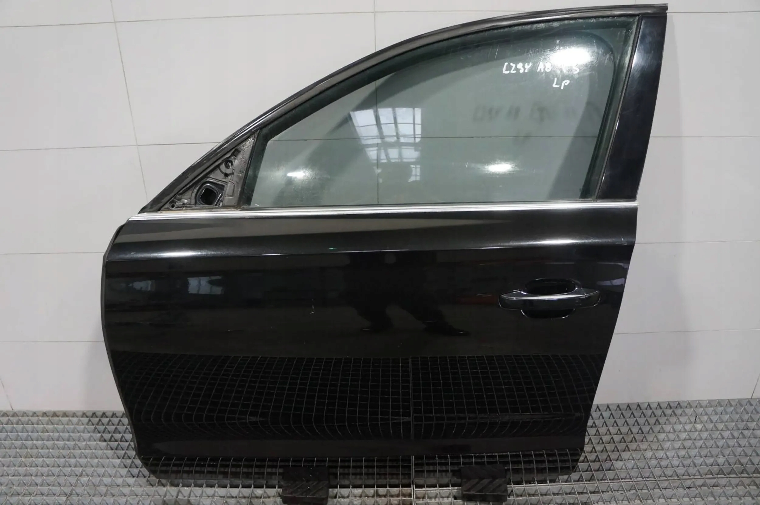 ДВЕРИ ЛЕВЫЙ ПЕРЕД СПЕРЕДИ СЛЕВА AUDI A8 D4h Lz9y