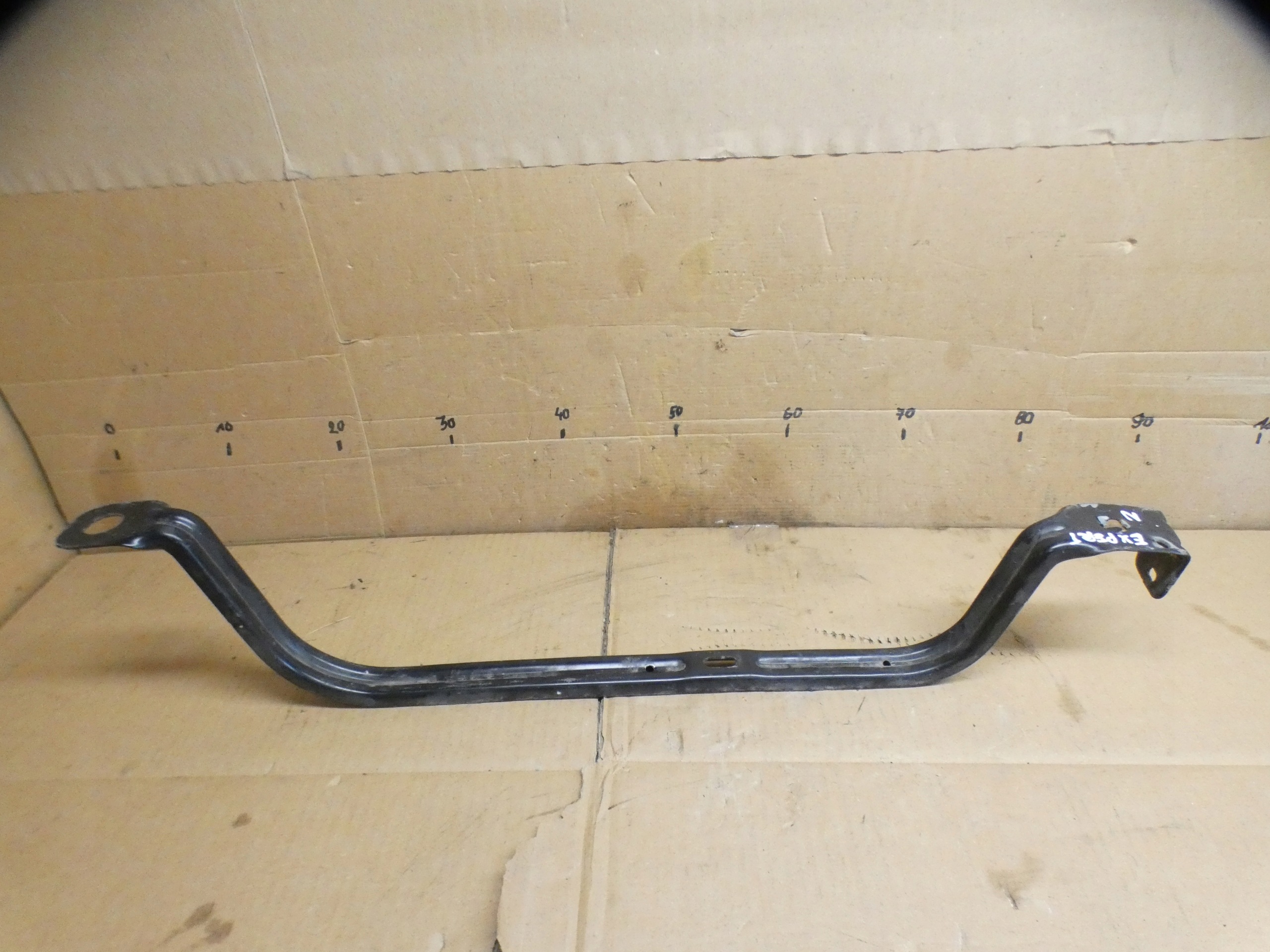 2023 Peugeot Expert halter behälter des kraftstoffsbehälters 9813784180