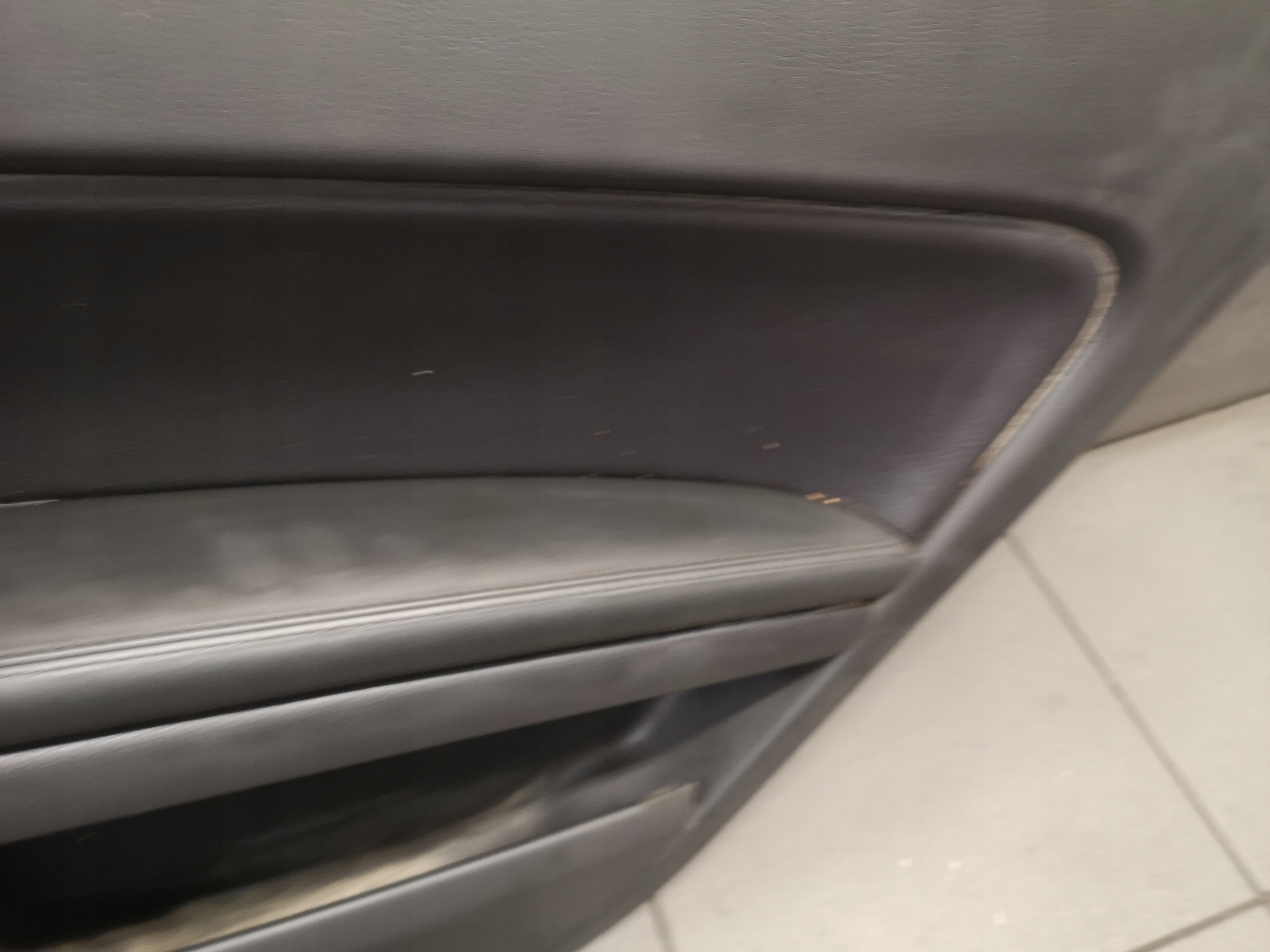 дверные карты задний правый vw PHAETON 3D4867212AK