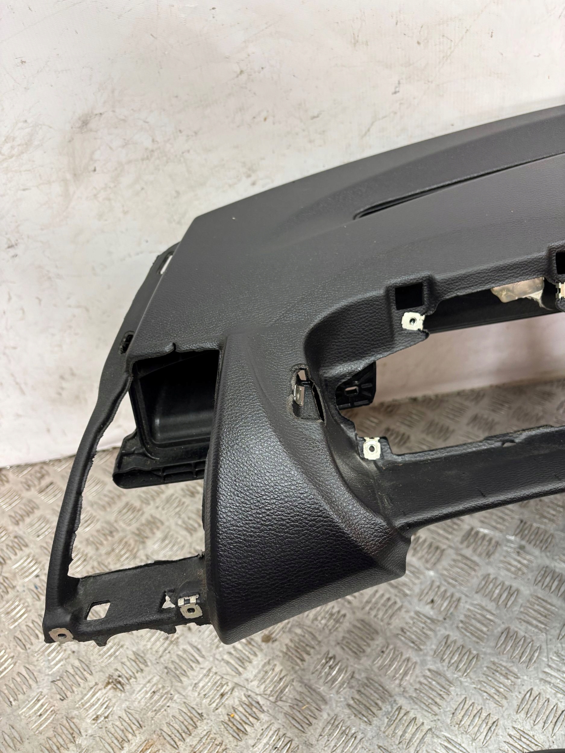 dashboard airbag airbags adjusters BMW 1 E87 LIFT