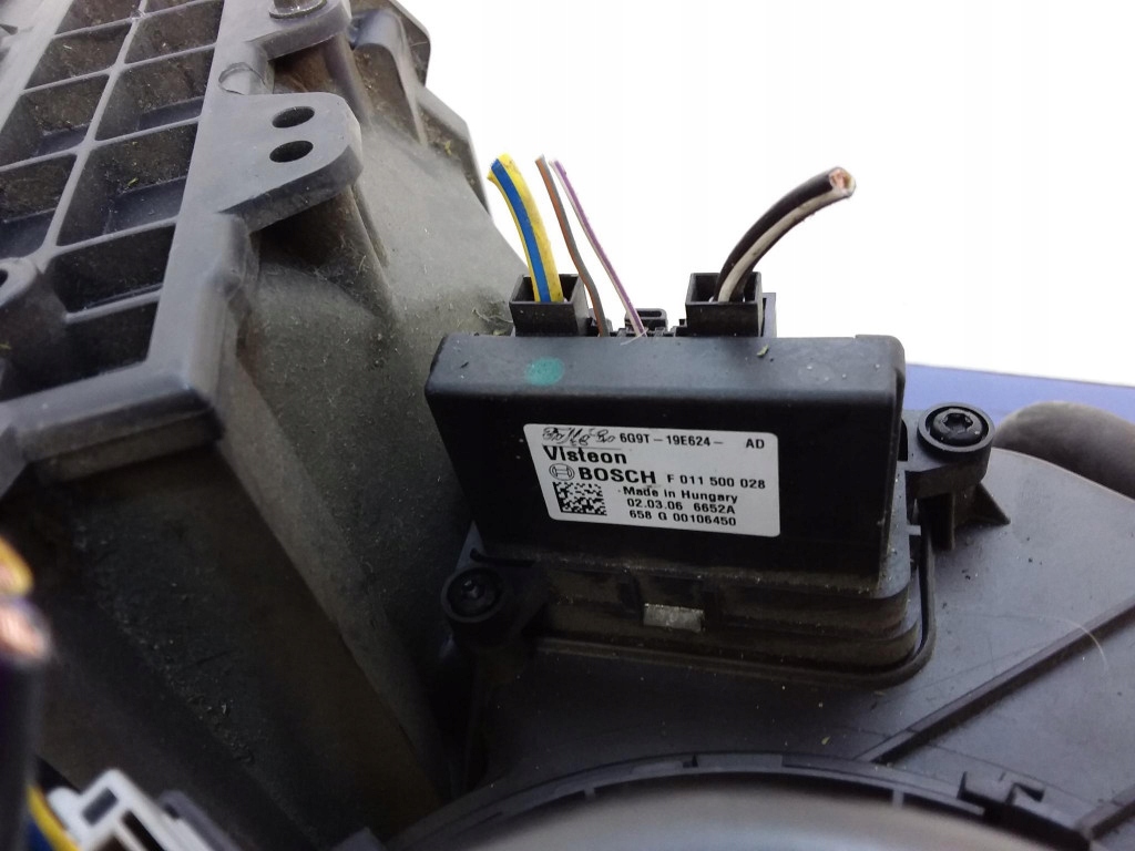 FORD S-MAX MK1 радиатор отопителя 6G91-19B555-CJ