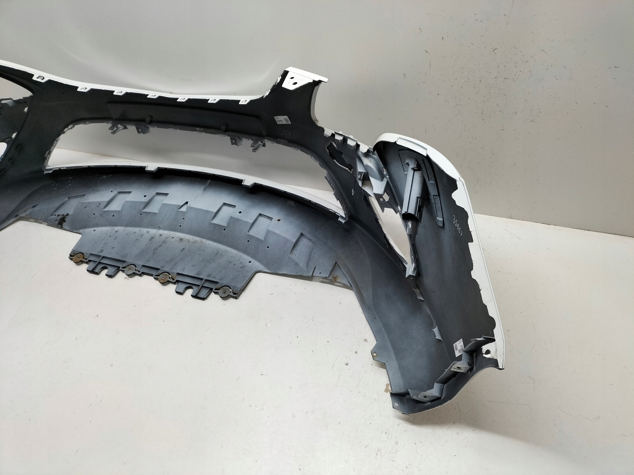 nárazník přední předek OPEL ZAFIRA C 11-16