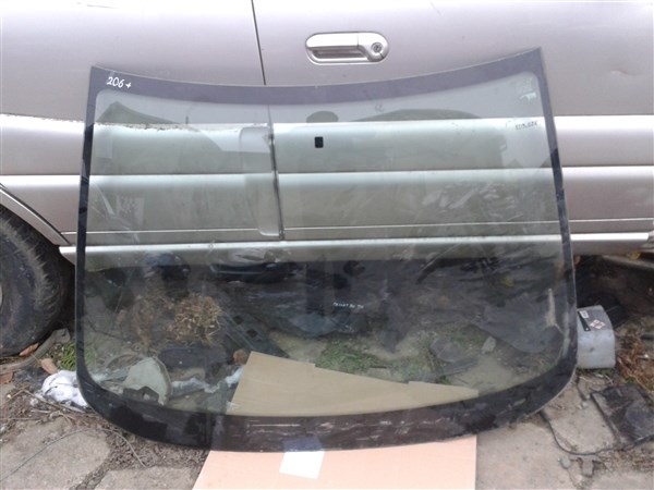 SZYBA PRZEDNIA CZOLOWA PEUGEOT 206 3D