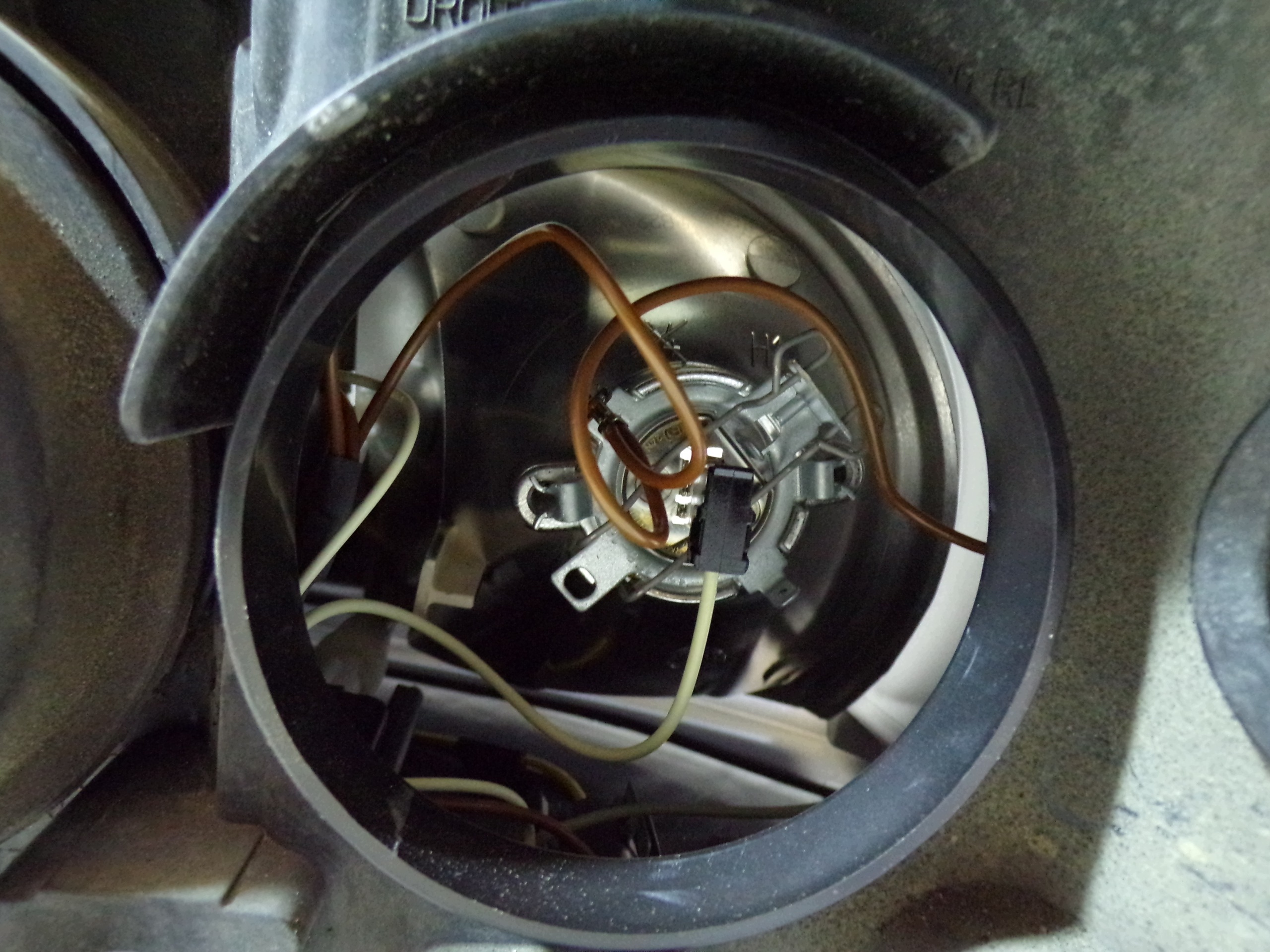 light front front right XENON RENAULT ESPACE 4 IV LIFT LADNA (K1)