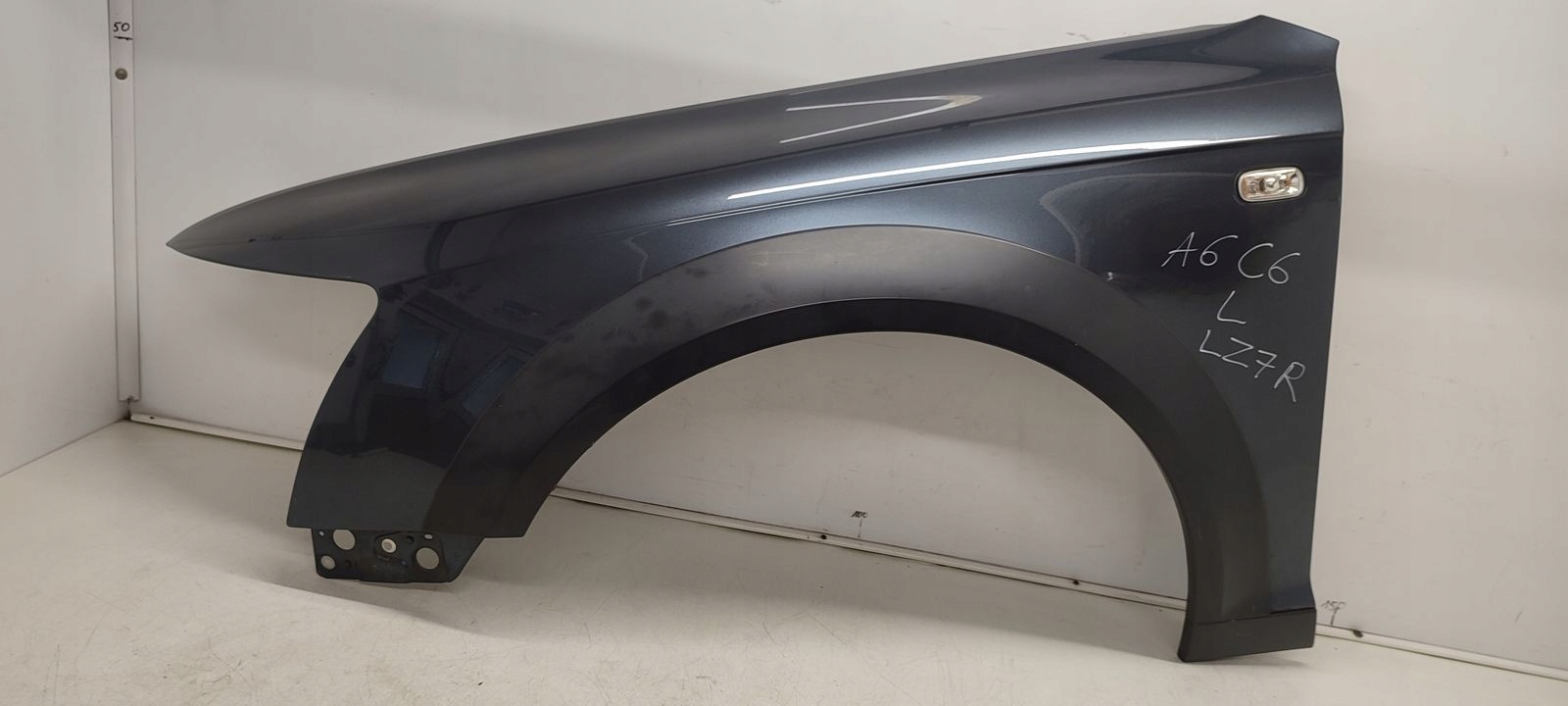 fender left front front Audi A6 C6 3,0 TDI Allroad LZ7R
