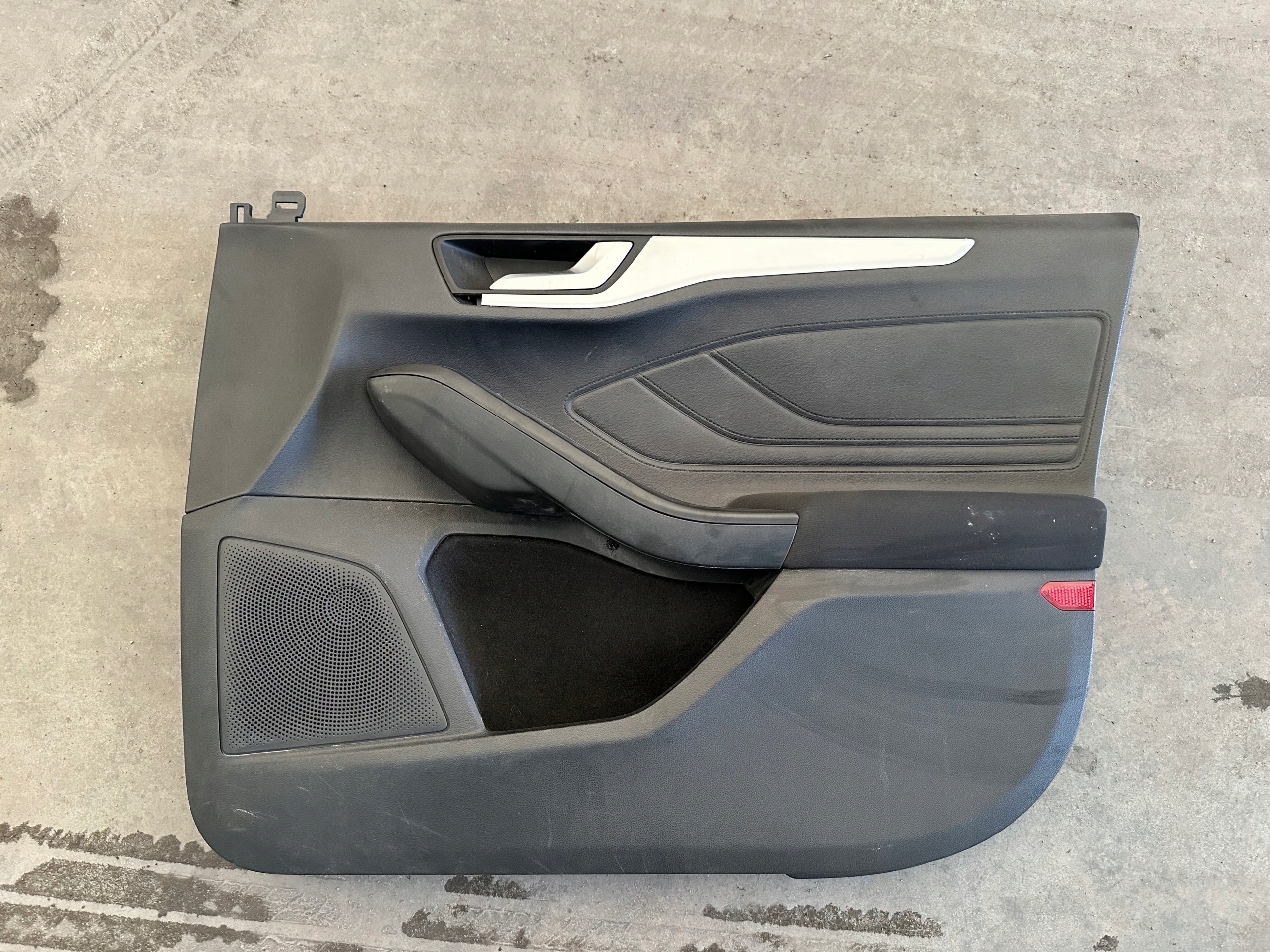FORD FOCUS MK4 upholstery door front right