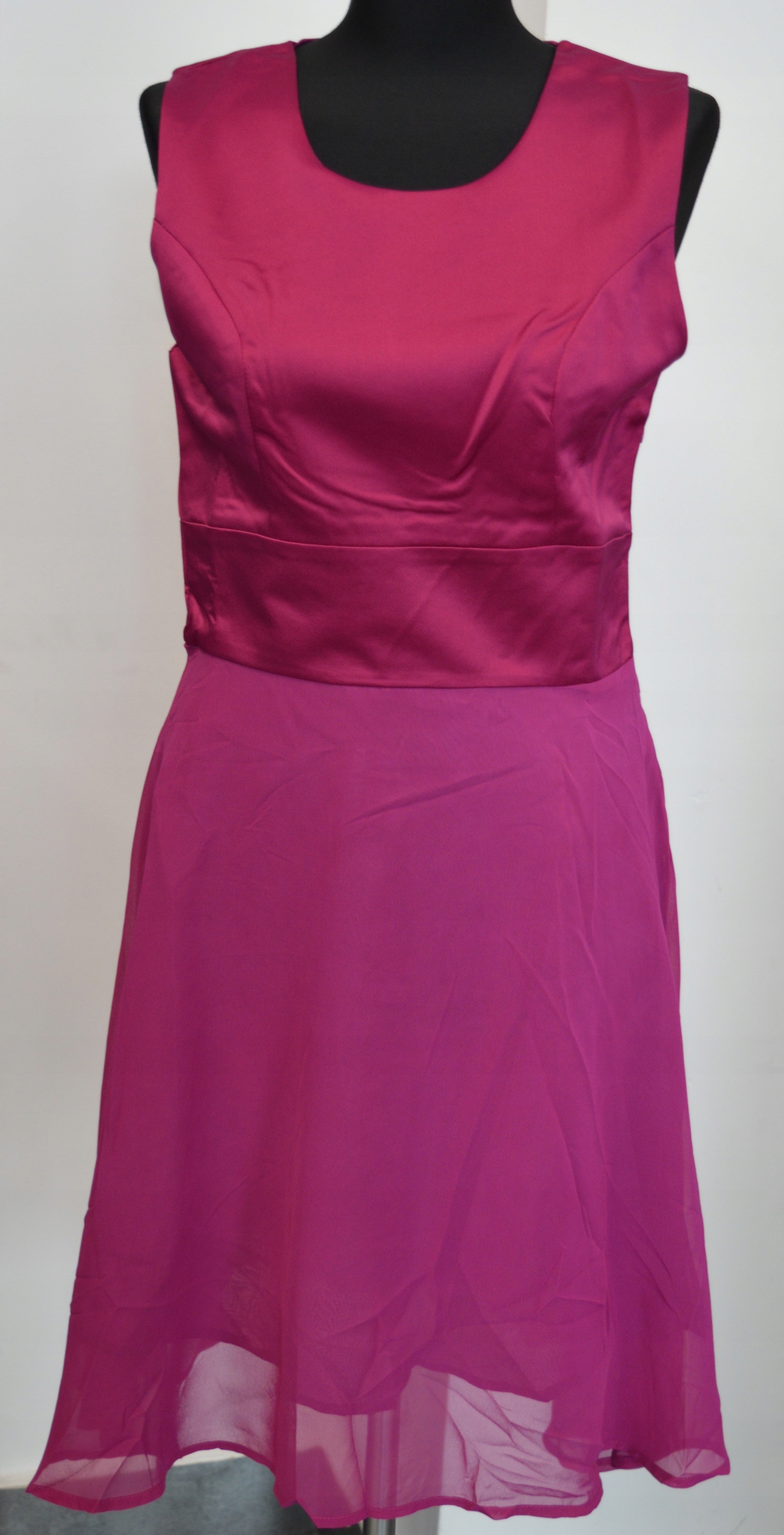 

Intimuse Sukienka damska koktajlowa r.40 11649 Hit