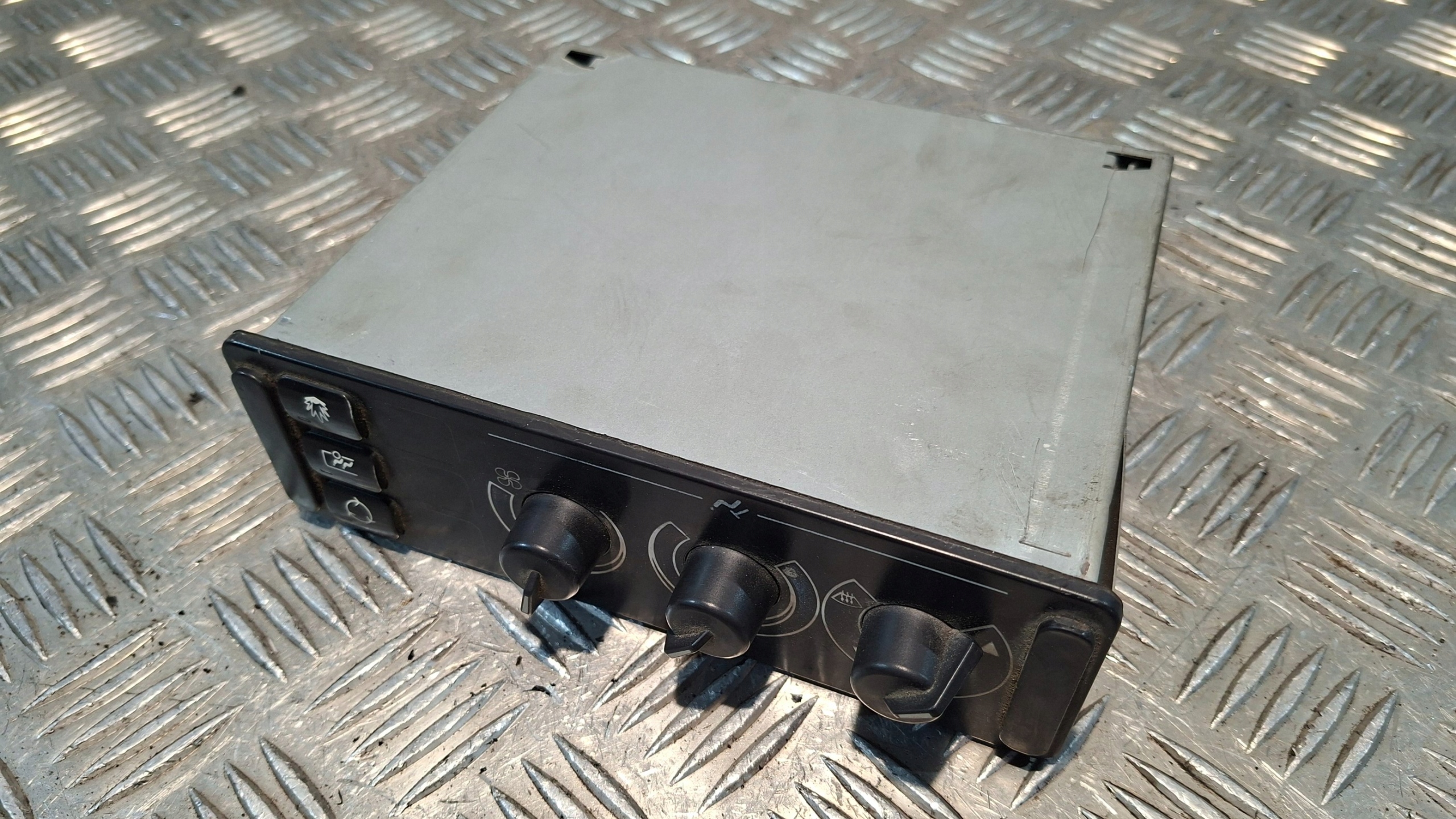 PANEL air conditioning devices WABCO 4461950010