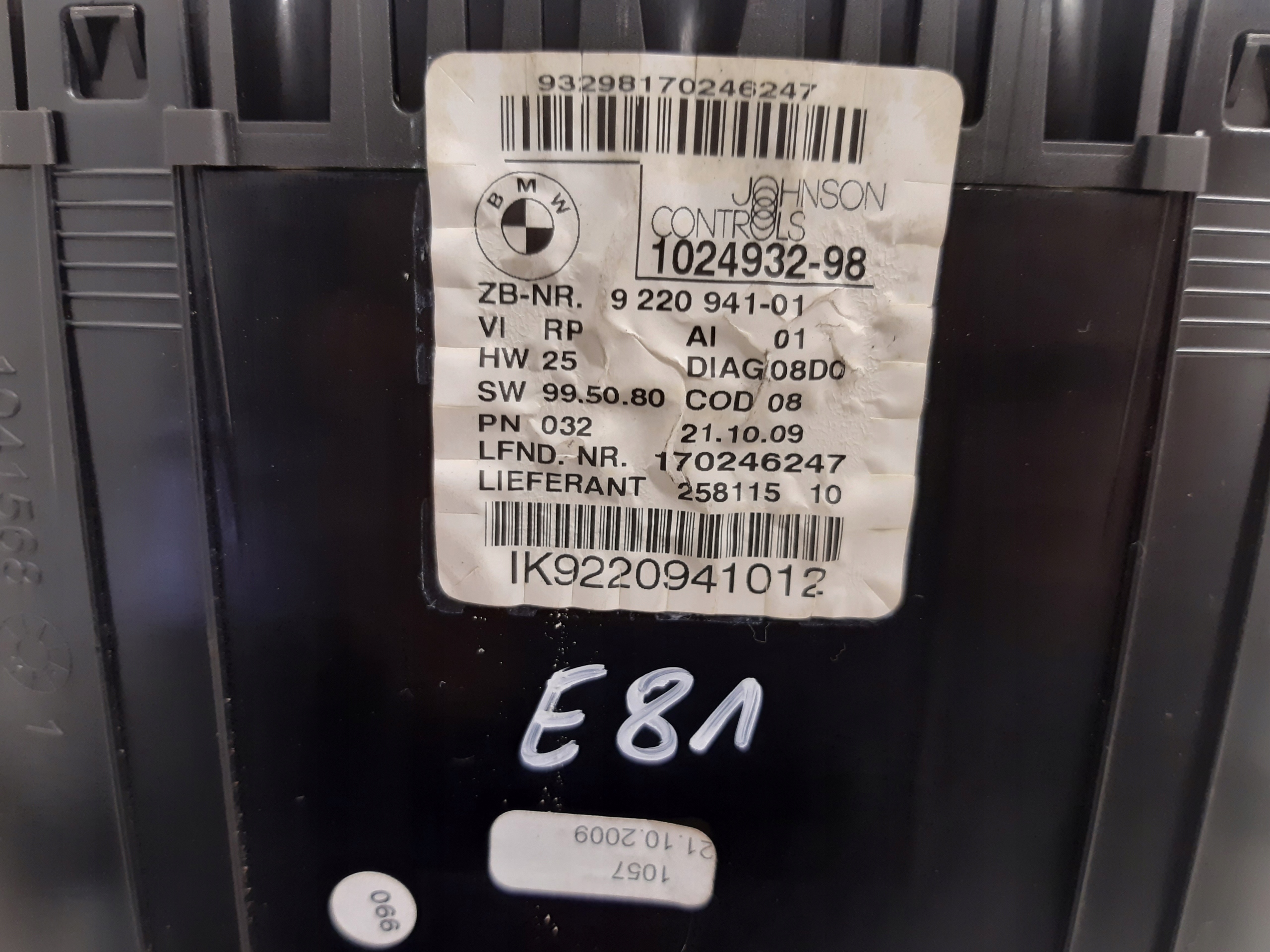 Instruments tachymètre compte tours 9220941 BMW E81