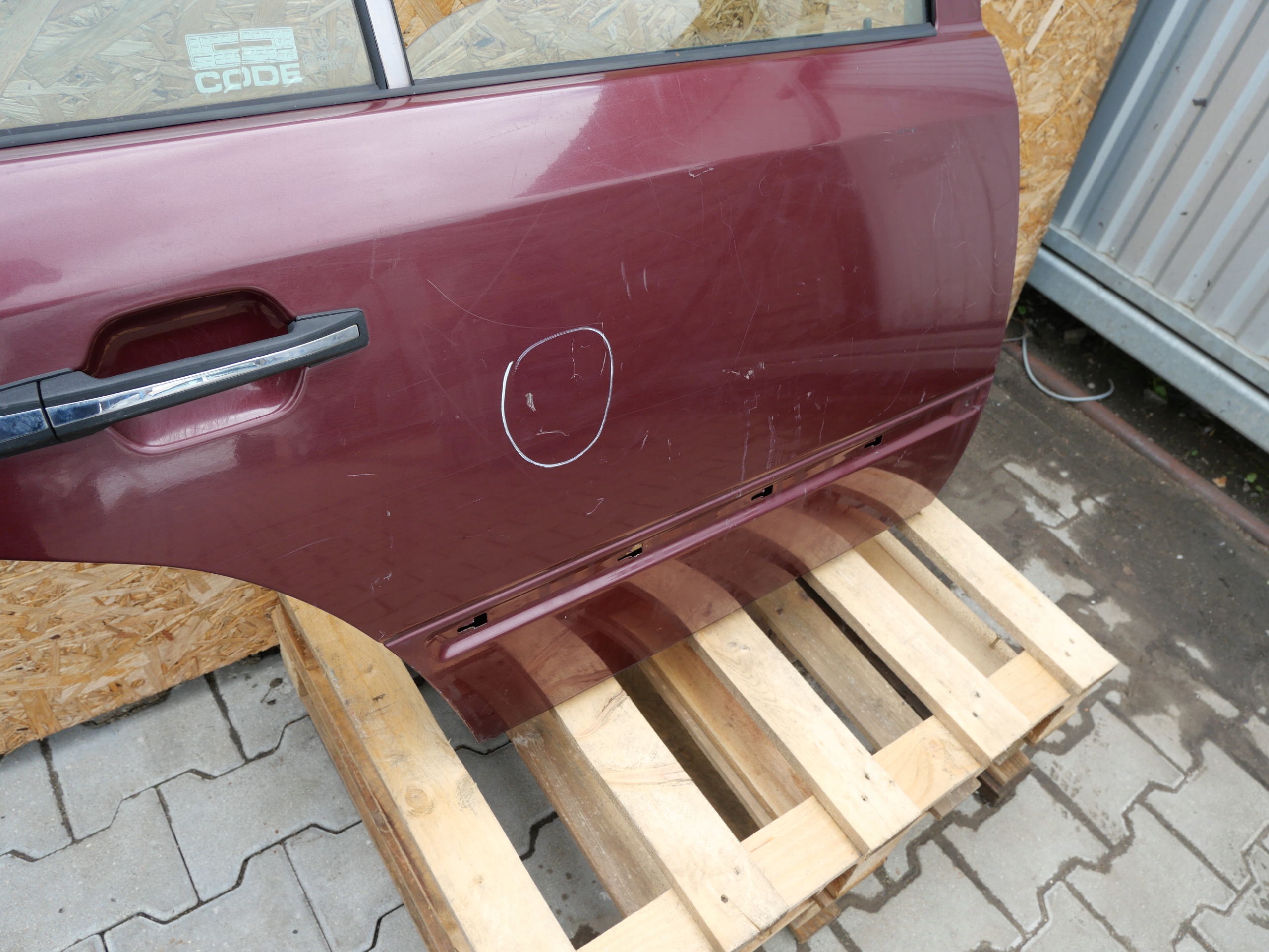 Tür rechts heck MERCEDES 124