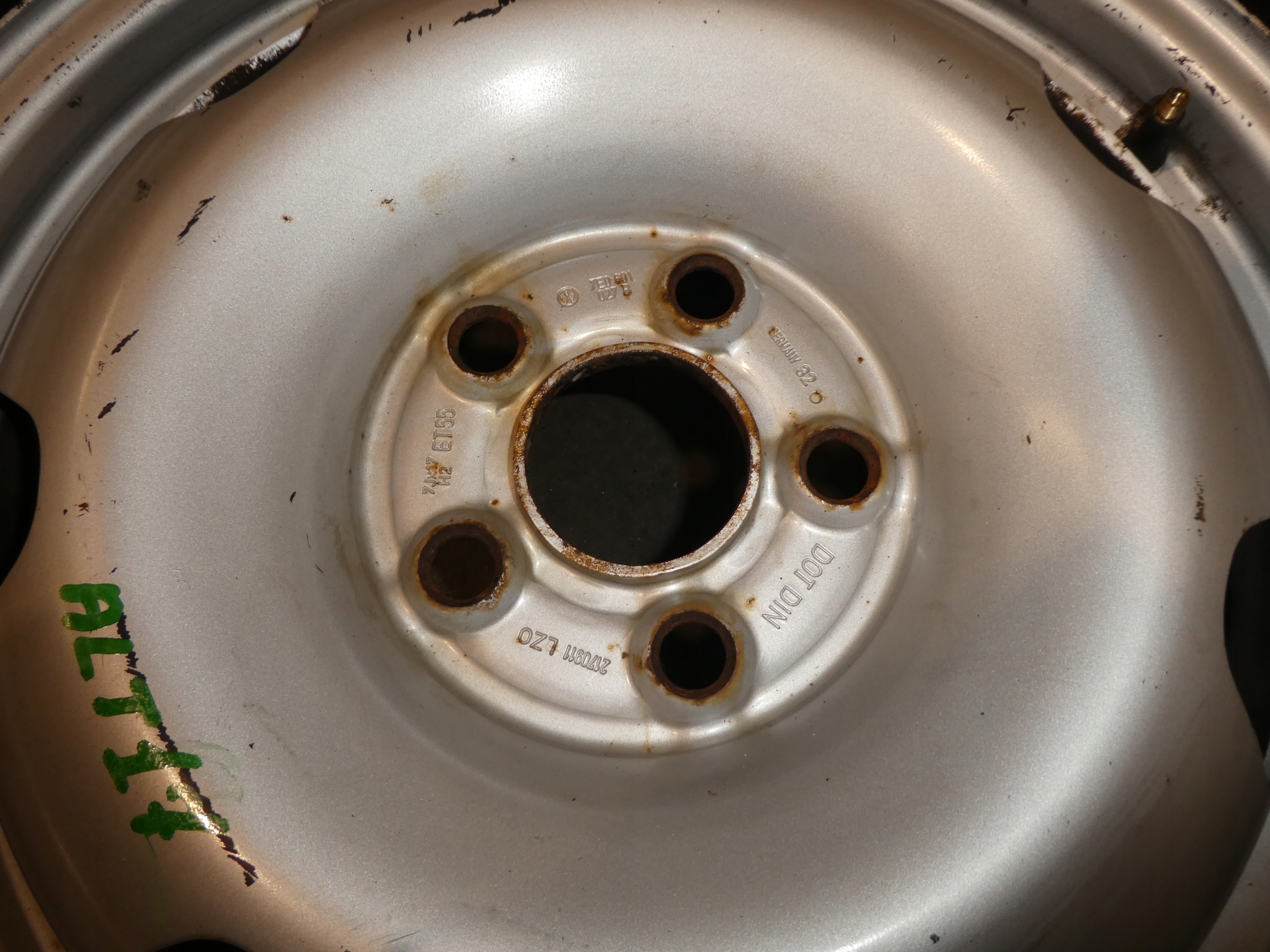 4X CERCHI Ferro 17CALI 7E0601027B VW T5 T6