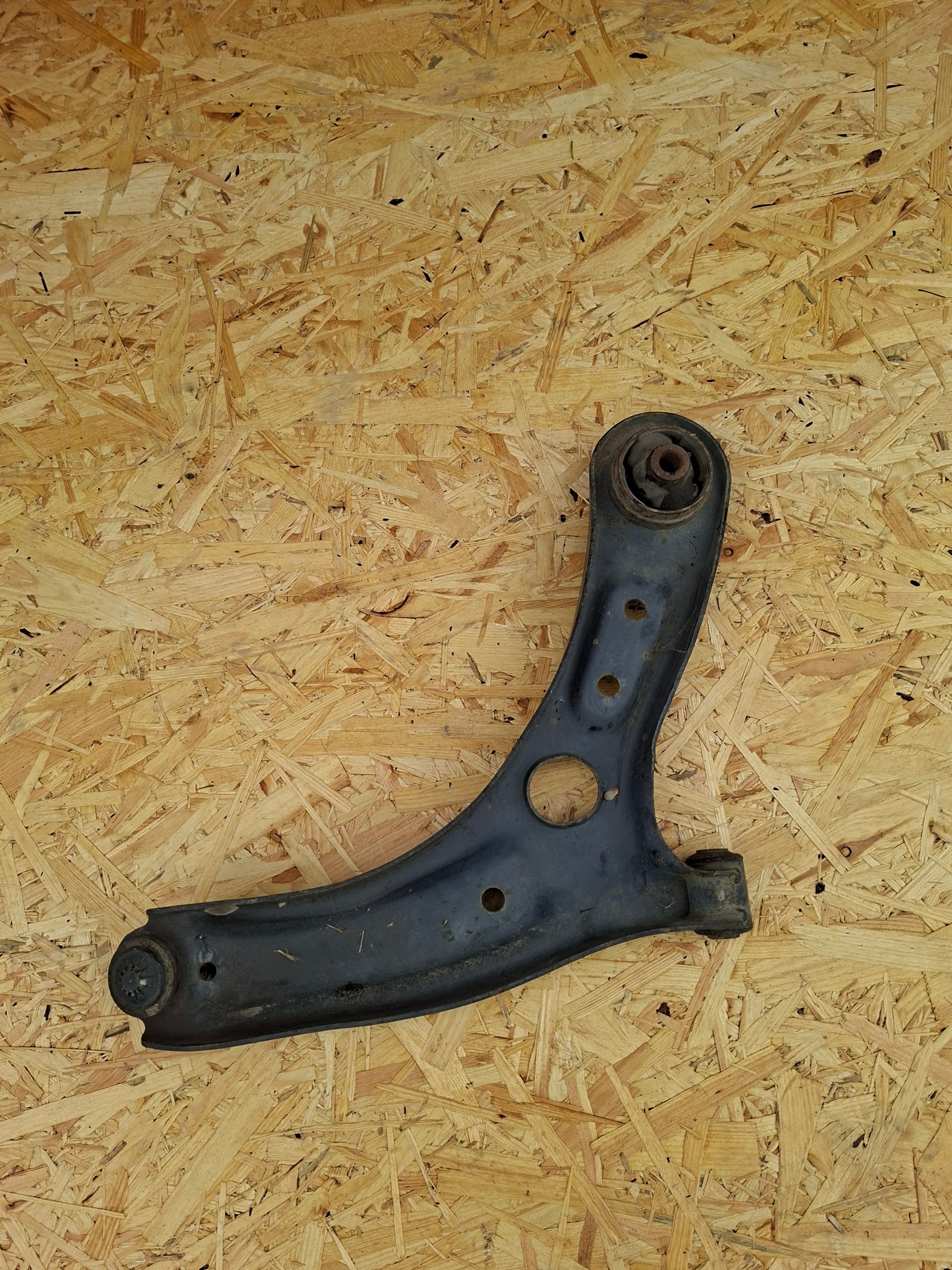arm front front left KIA RIO V