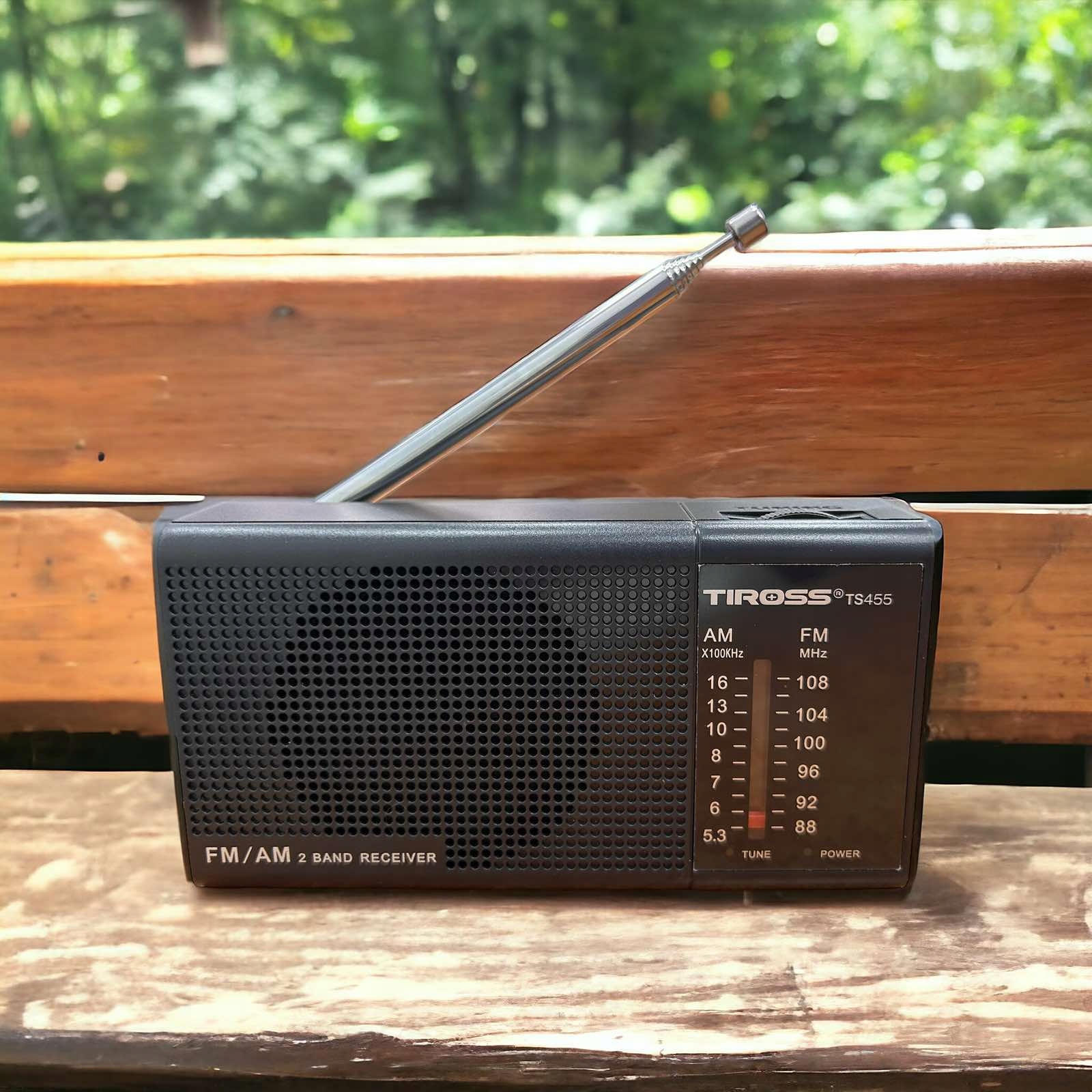 RADIO PRZENOŚNE Mini Małe FM AM TS 455 + Baterie TIROSS Kod producenta TS455