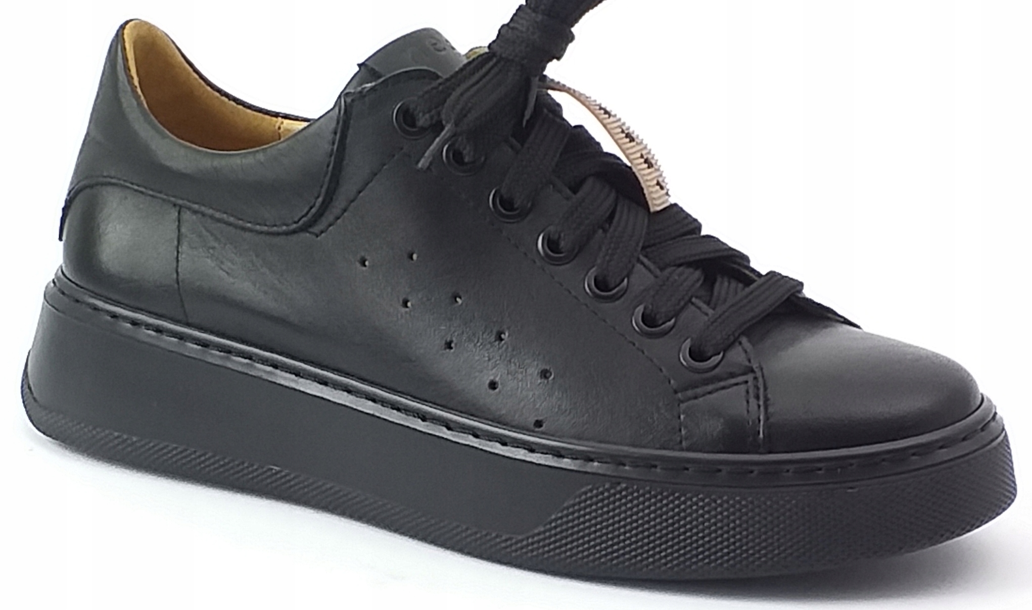 Sportowe Obuwie Skórzane Nessi Sneakersy Czarne 38