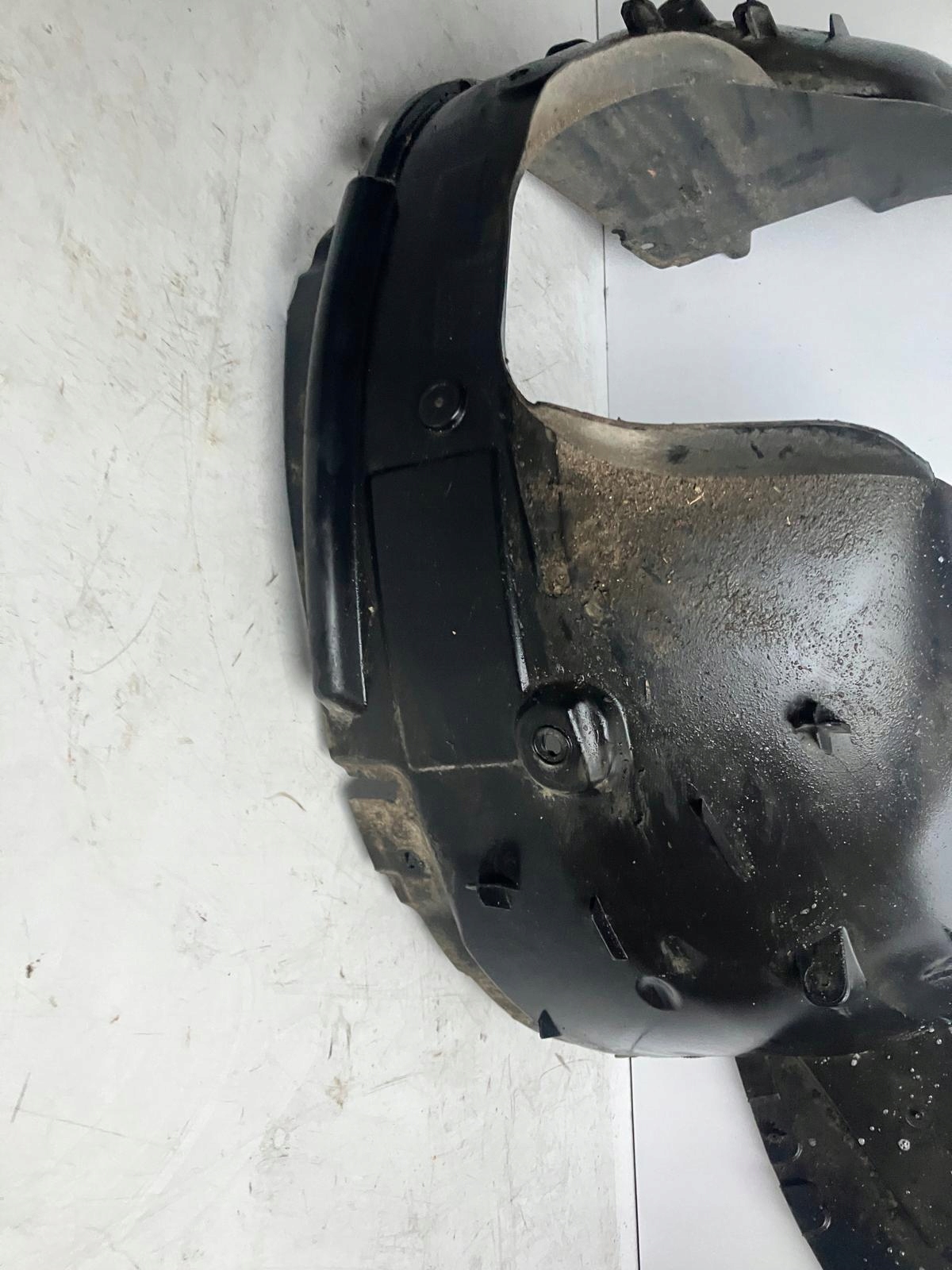 mudguard right front CITROEN C3 III 9811931180
