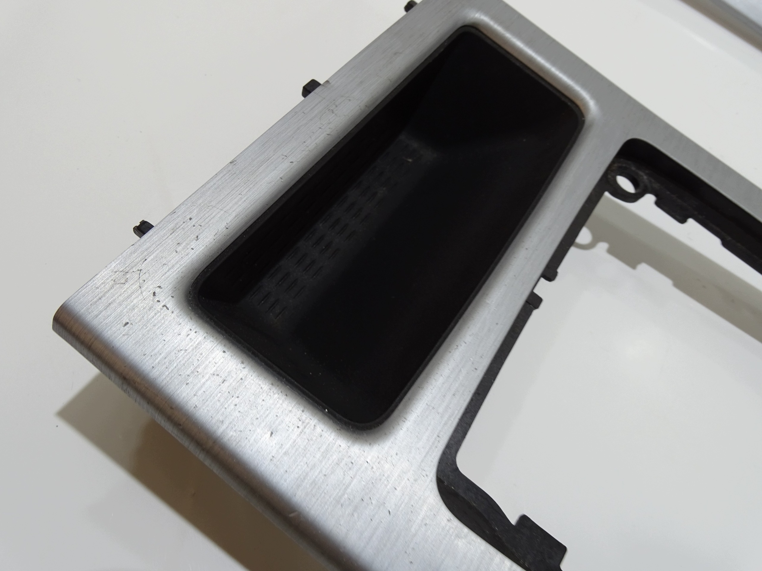 DEKORY SZCZOTKOWANE ALUMINUM BMW E60 E61 6951052