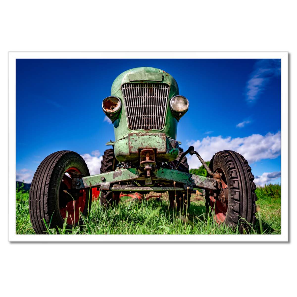 Plakáty v rámu 60x40 Starý traktor na mýtině