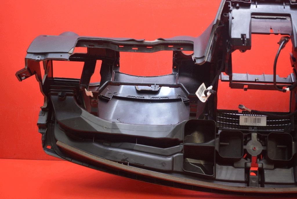 dashboard instrument panel console cockpit airbag EU MERCEDES C-class W204 07-11