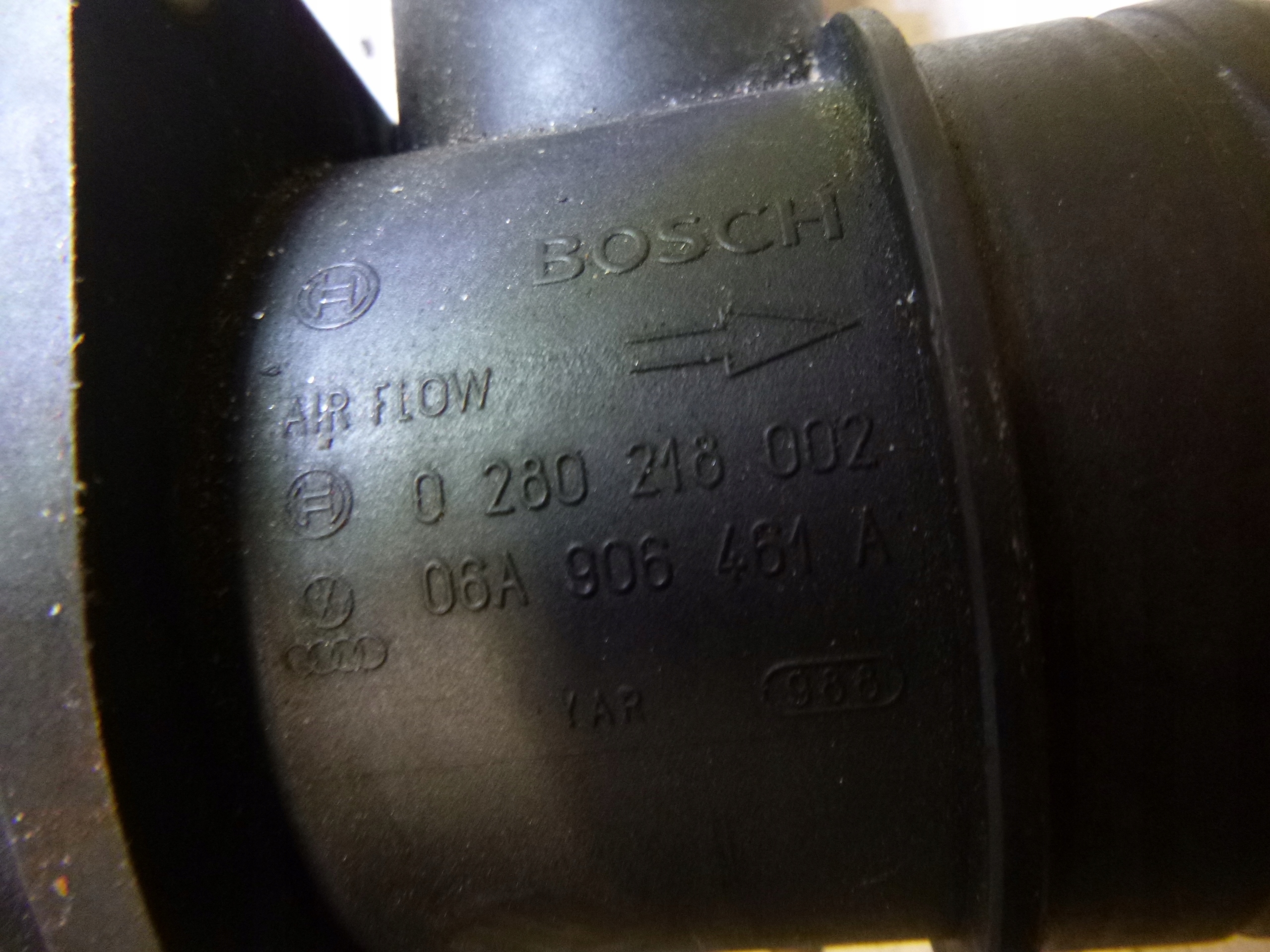 flow meter VW Volkswagen New Beetle 99-05 06A906461 BOSCH