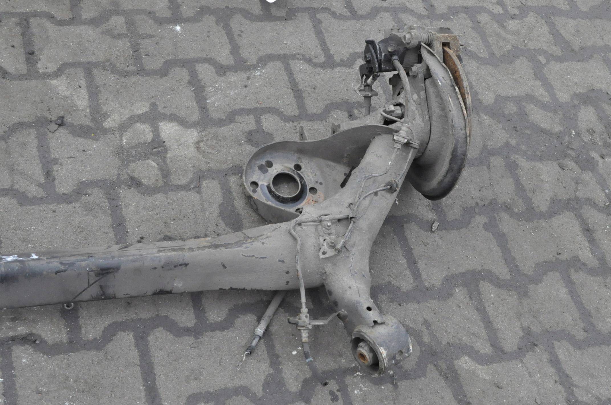 TOYOTA PRIUS II ZAWIESZENIE BELKA TYŁ + ZACISKI Typ samochodu Samochody osobowe