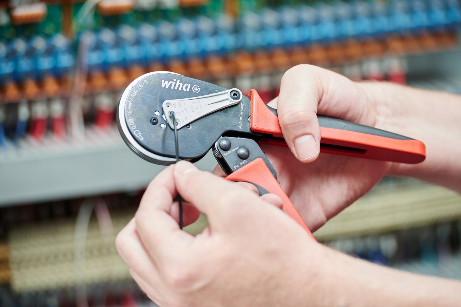 Zaciskarka Automatyczna do Kabli 41246 Wiha Marka Wiha