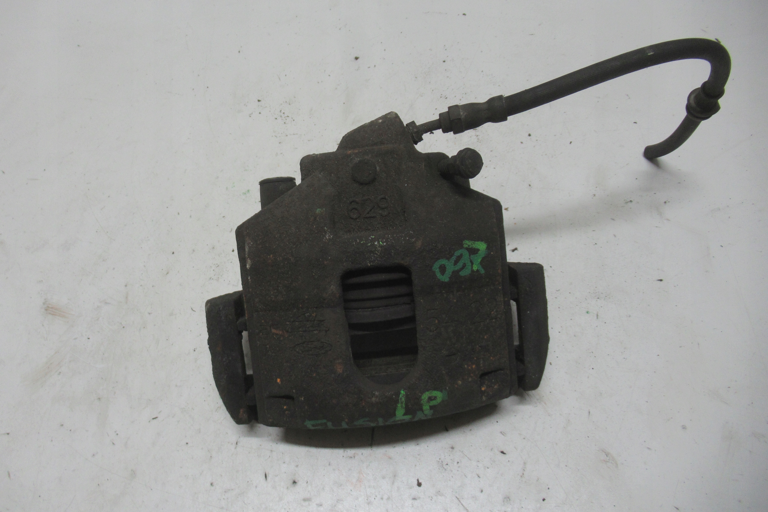FORD FUSION 1.6 TDCI 09R caliper left front