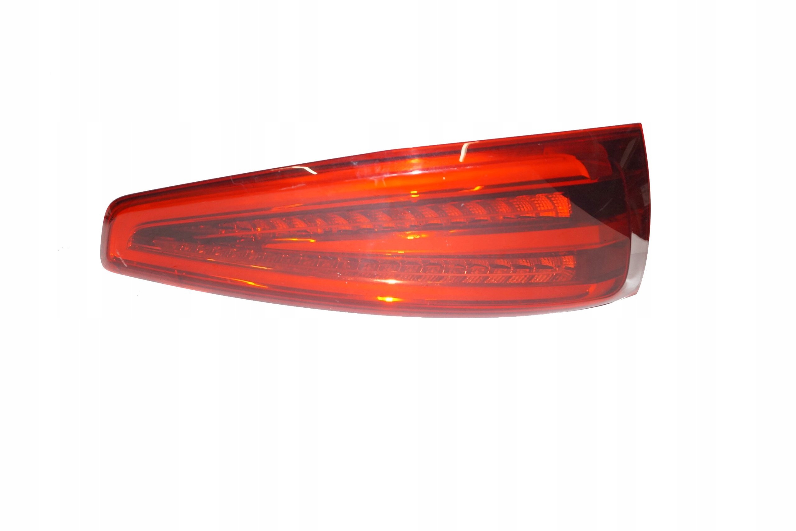 AUDI Q3u ФАРА ЛЕВА ЗАД. ЗАДНЯЯ LEDu0945093a