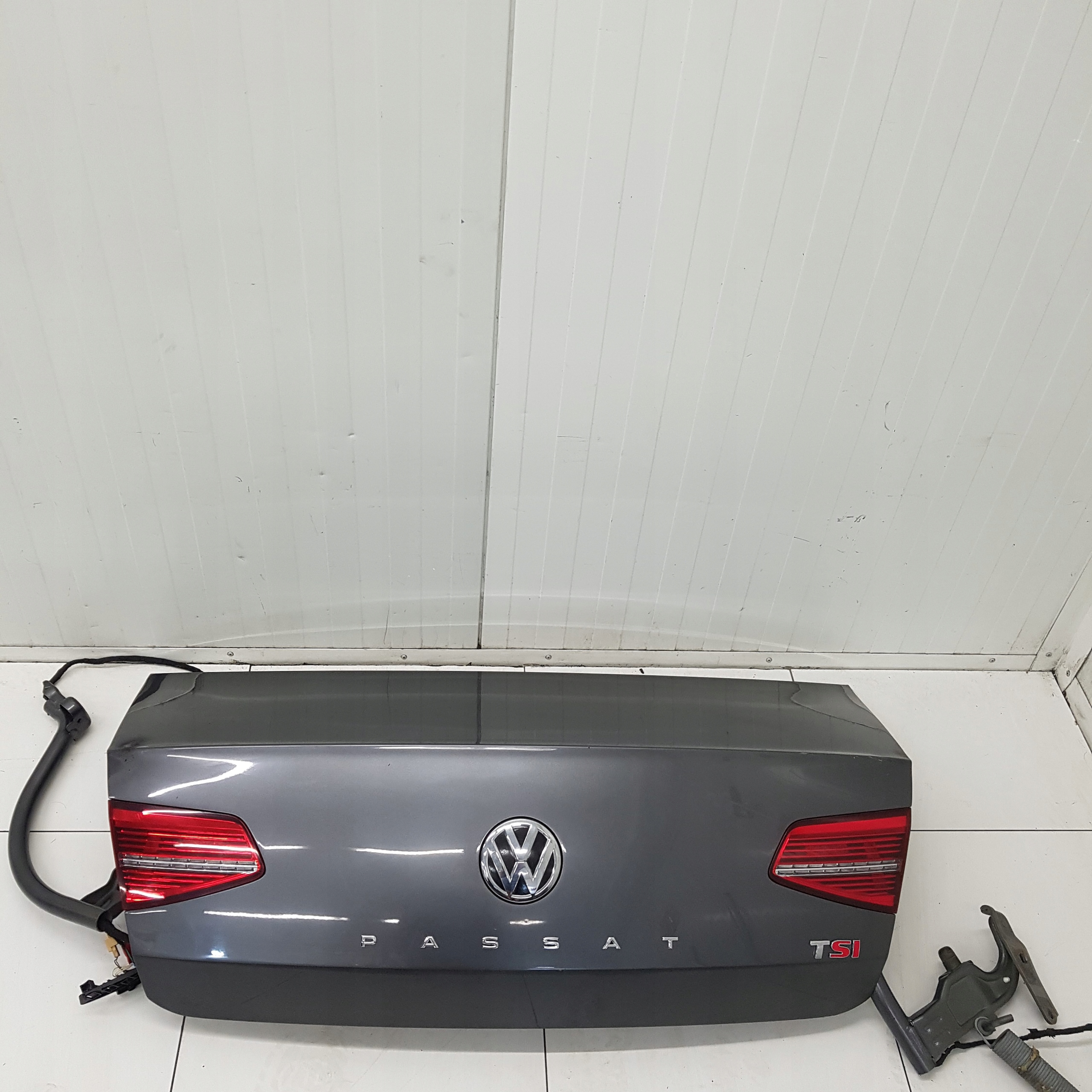 boot doors rear part VOLKSWAGEN PASSAT B8 sedan 2014
