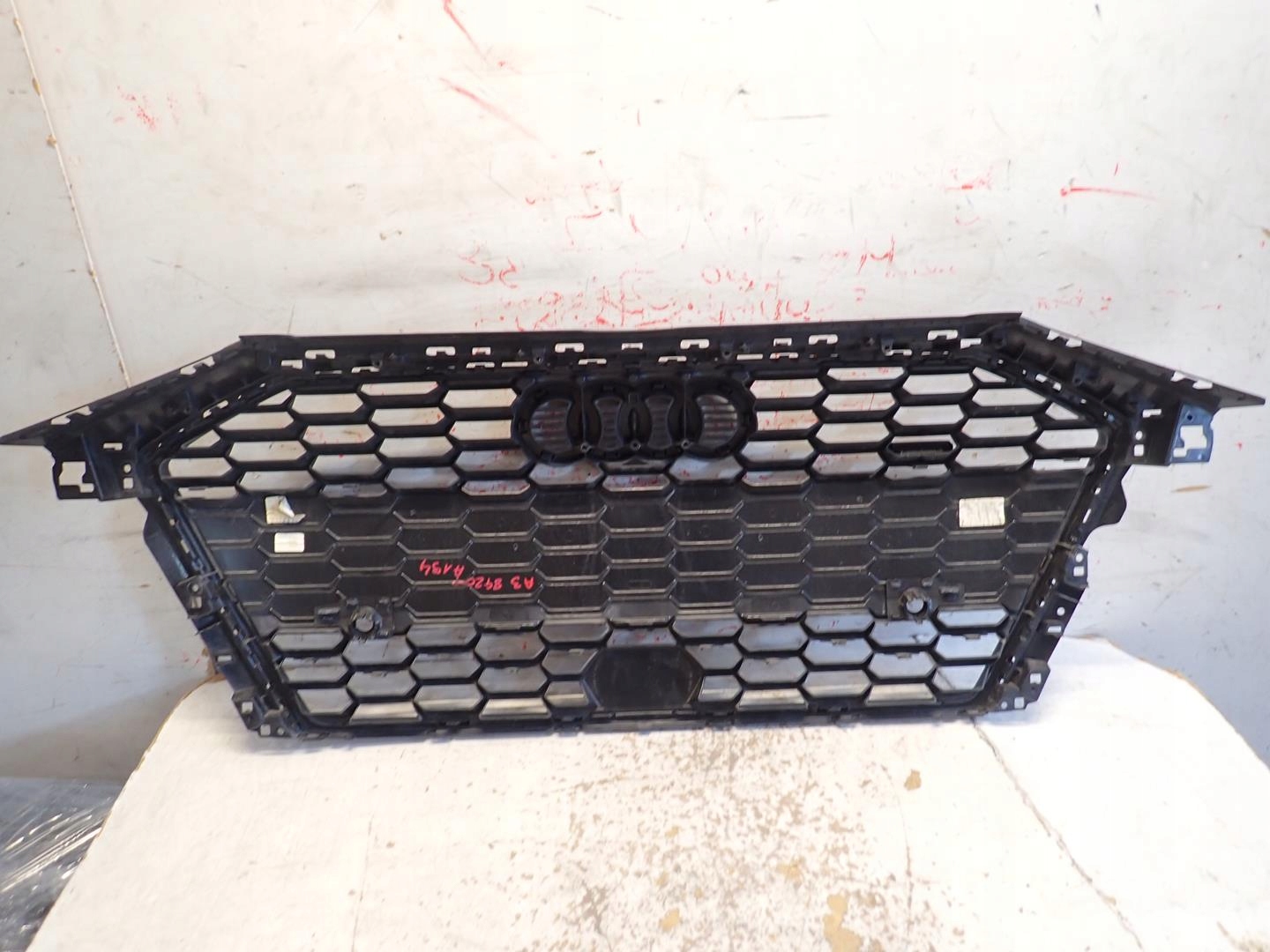 grille AUDI A3 2020- 8Y0853651B