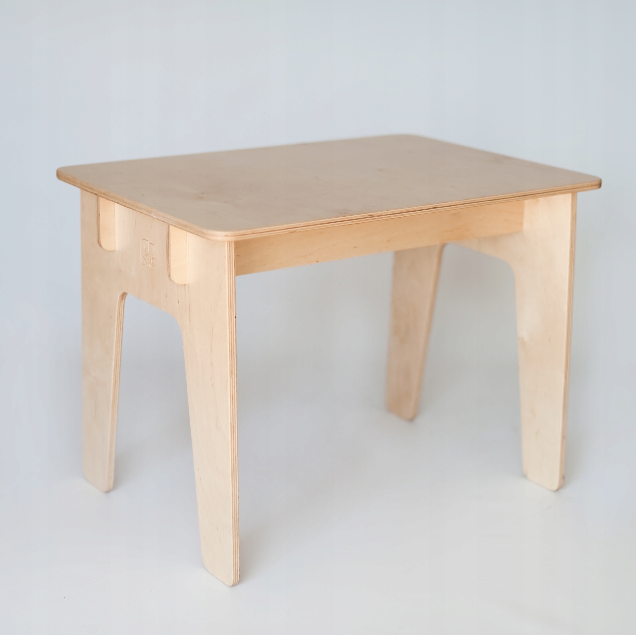 Stolik ddziecięcy prosty