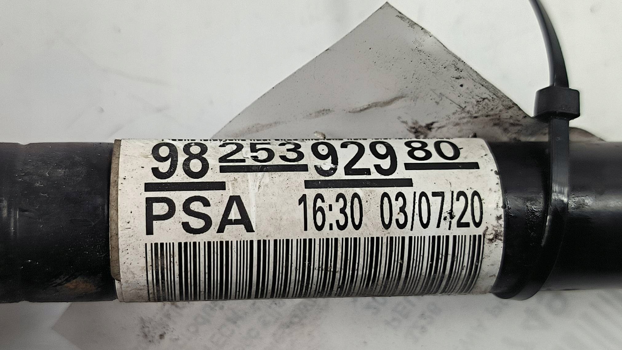 semi-axis left front 9825392980 1.2 PURETECH PEUGEOT 208 II GT LINE