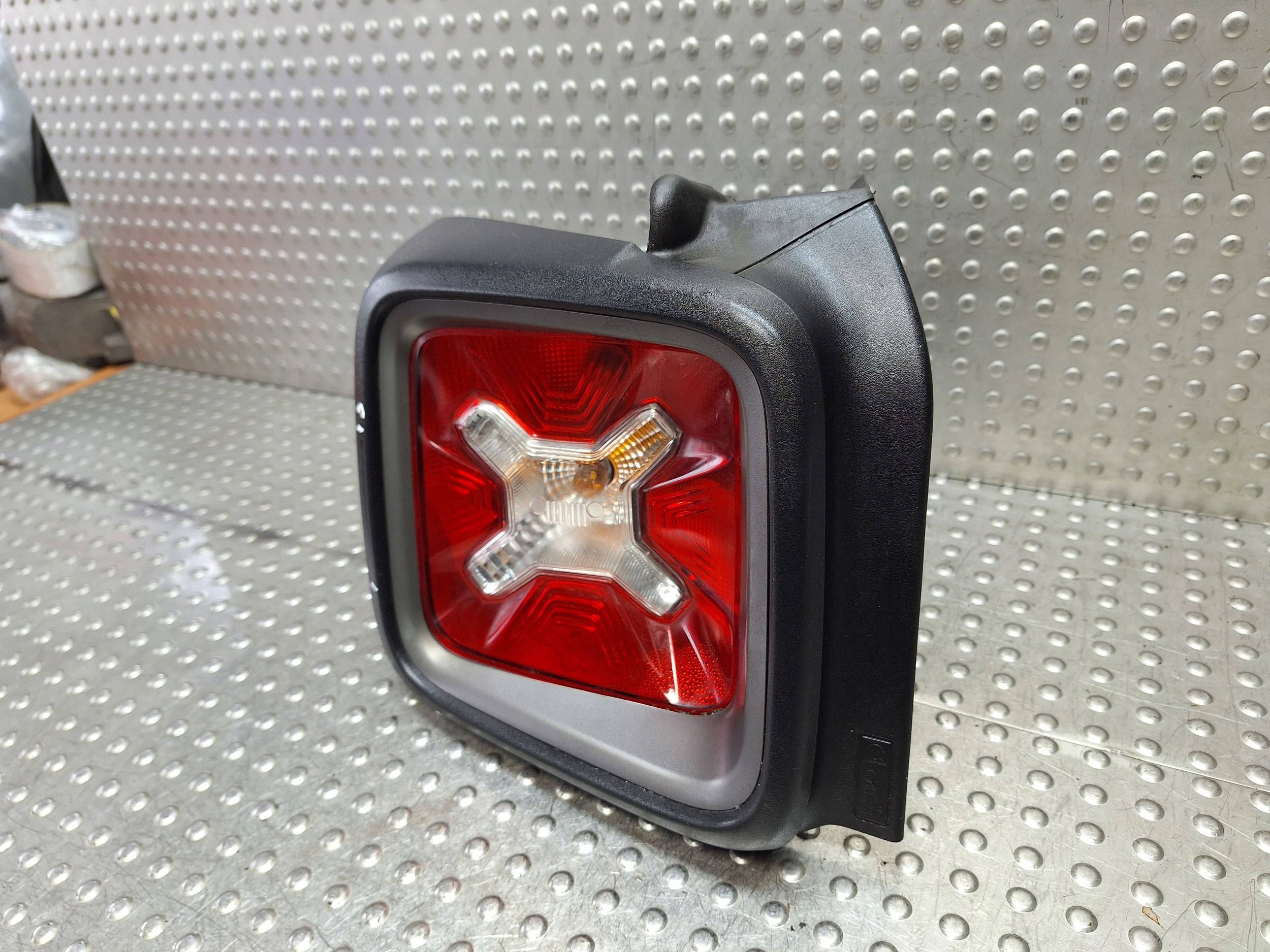 light rear part left JEEP RENEGADE 14- 52127074