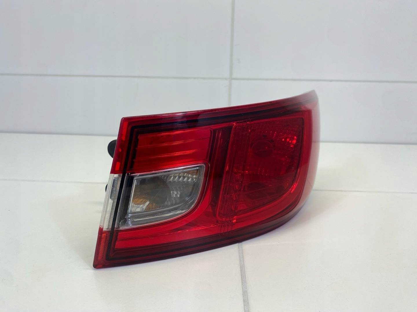 light rear right side Renault Clio 4 2015 265502831R