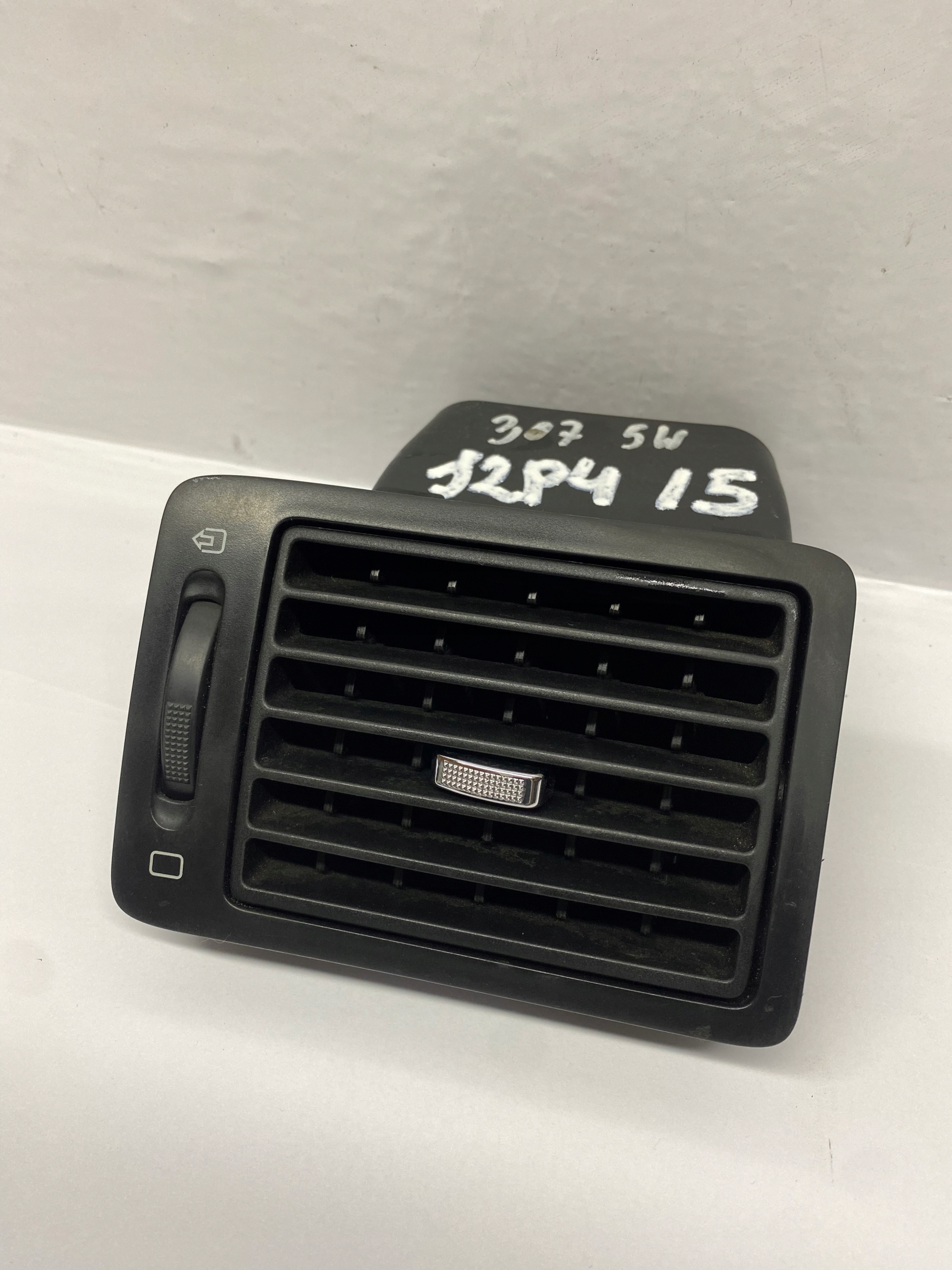 grid air conditioning devices Peugeot OE 9634499077